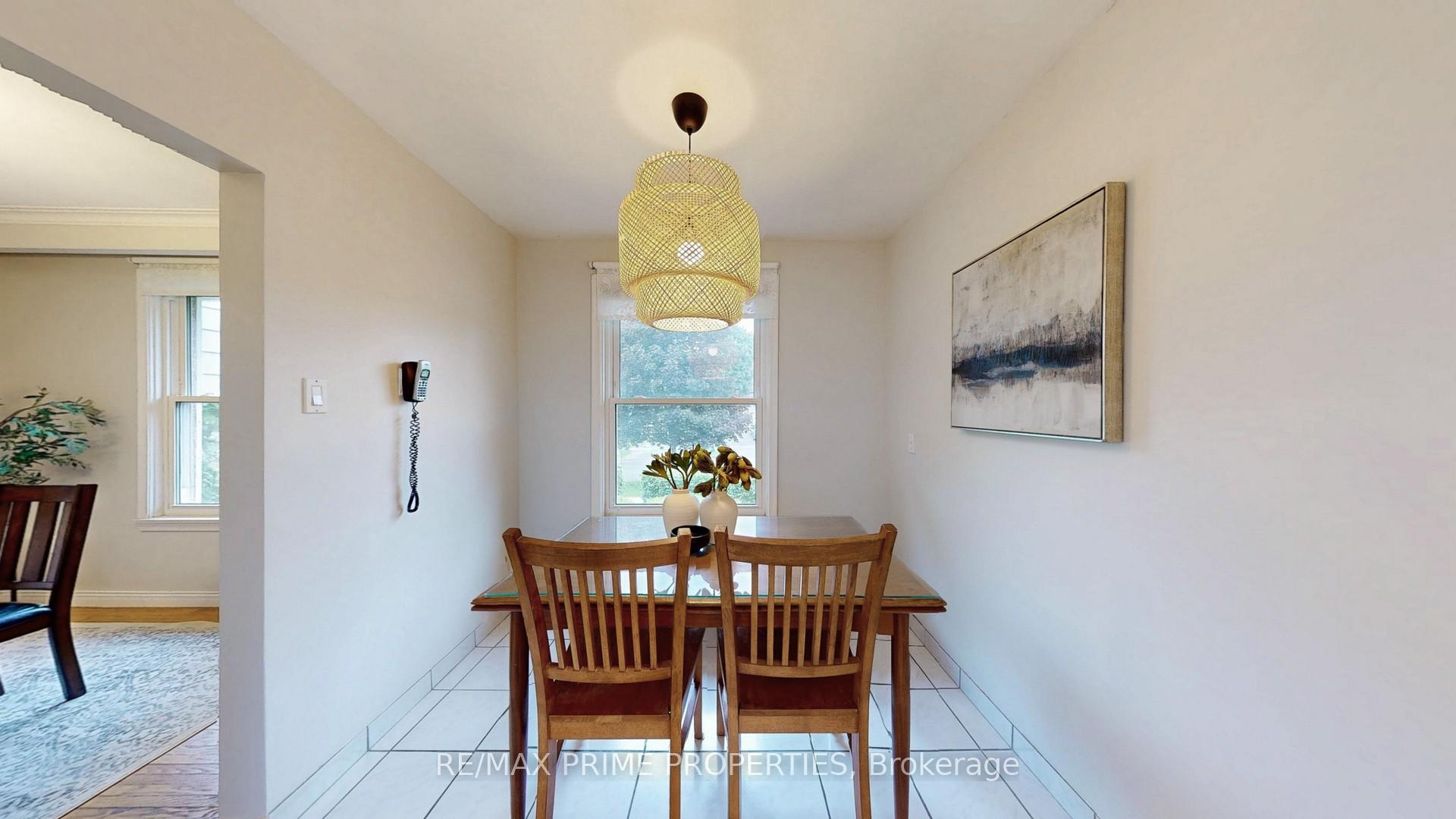 Photo 17 of 64 Highcourt Crescent, Scarborough, Woburn — HOMEH