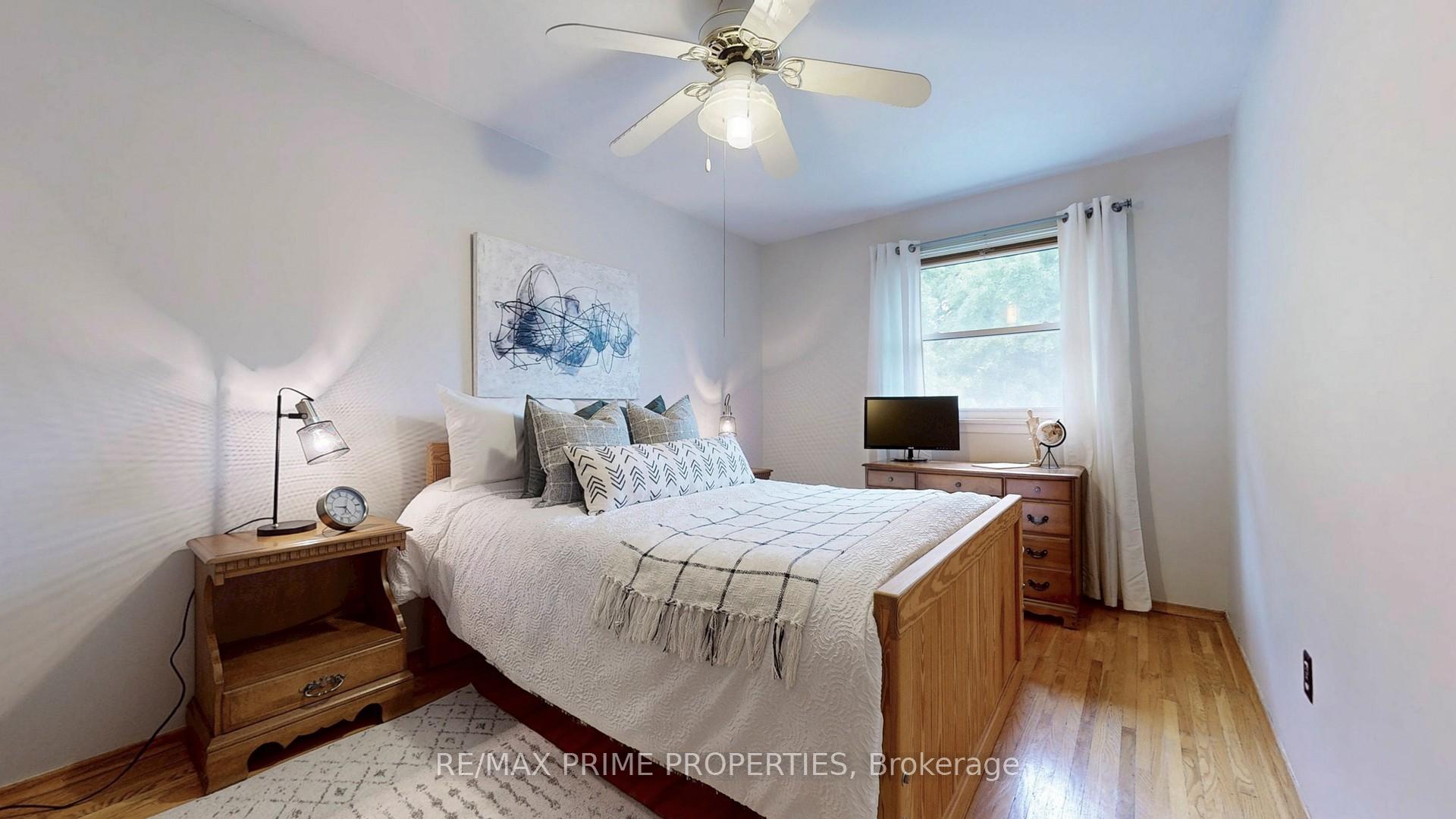 Photo 23 of 64 Highcourt Crescent, Scarborough, Woburn — HOMEH