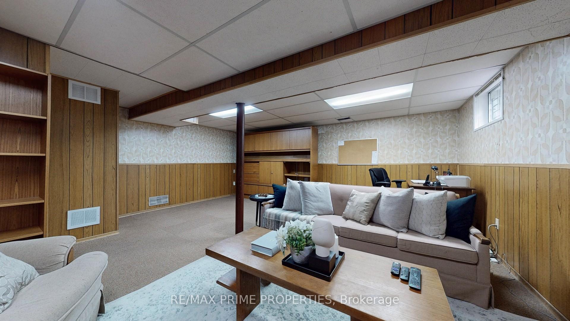 Photo 33 of 64 Highcourt Crescent, Scarborough, Woburn — HOMEH