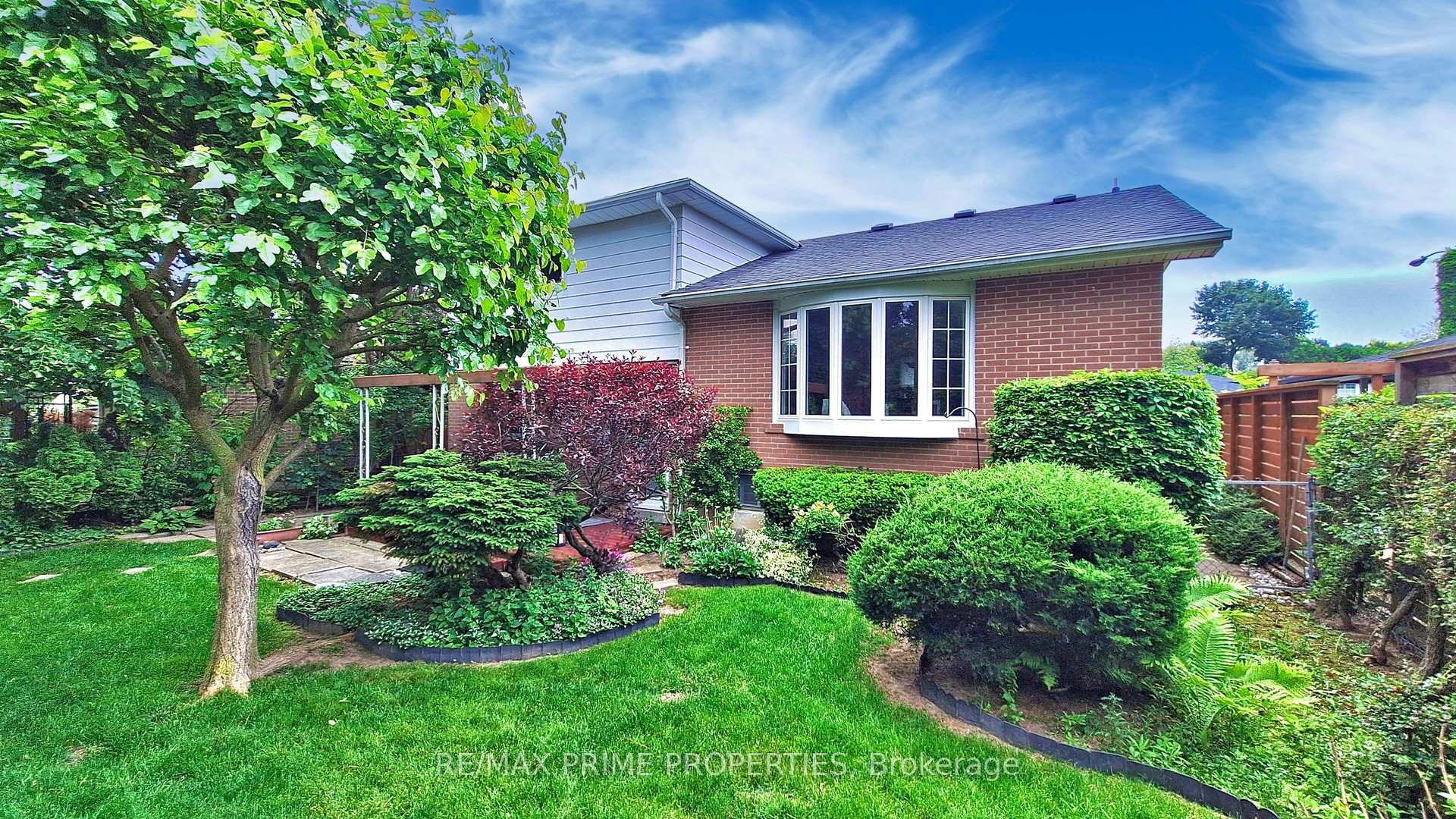 Photo 37 of 64 Highcourt Crescent, Scarborough, Woburn — HOMEH