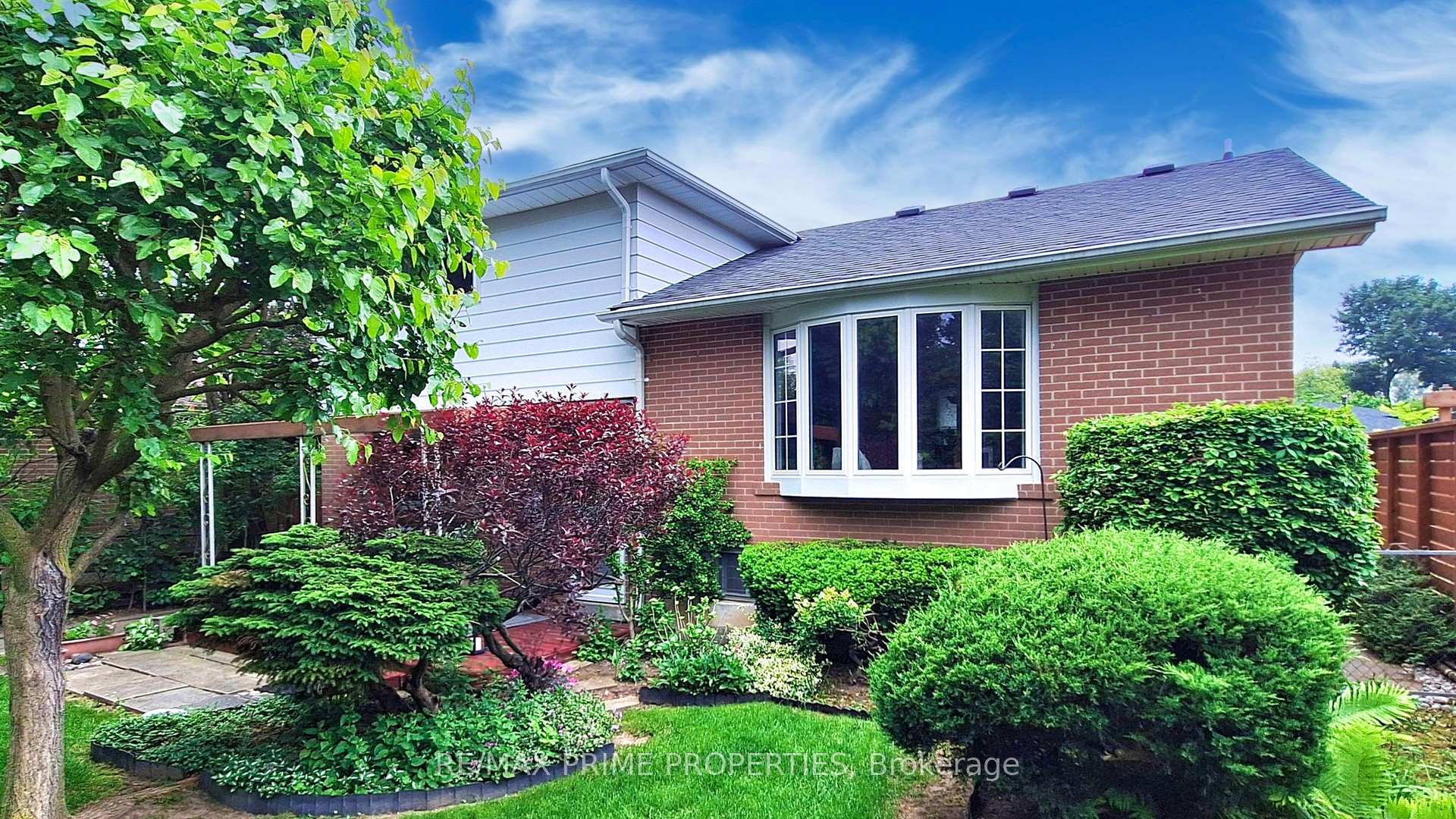 Photo 39 of 64 Highcourt Crescent, Scarborough, Woburn — HOMEH