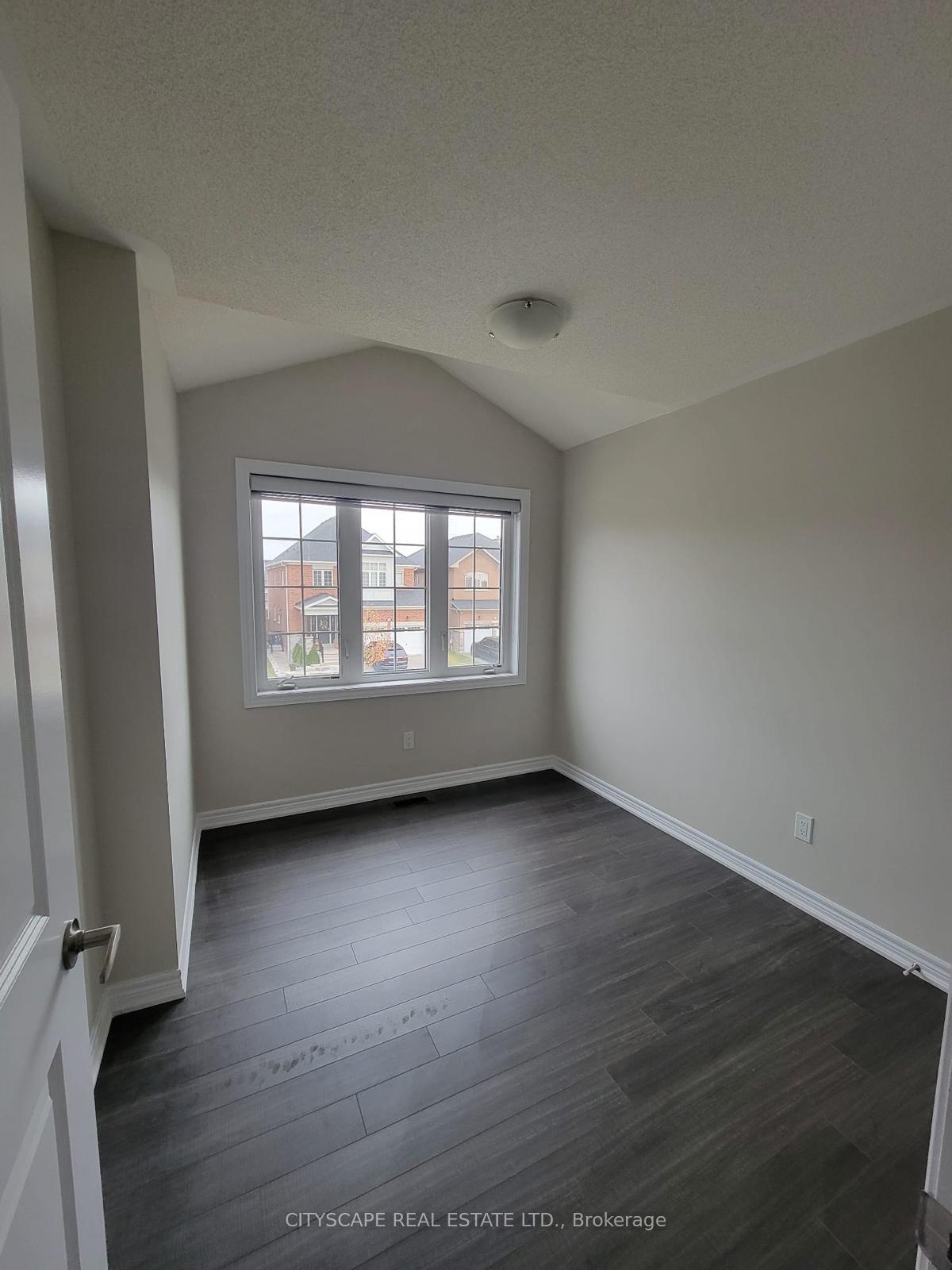 Photo 9 of 59 Sparkle Drive, Thorold, Rolling Meadows — HOMEH
