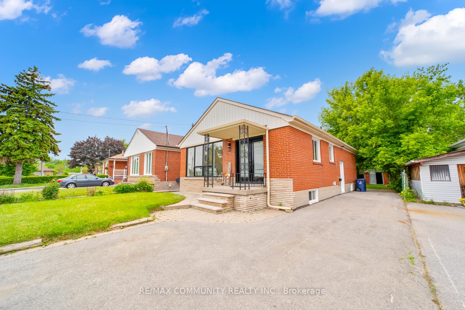 Photo 4 of 22 Miramar Crescent, Scarborough, Bendale — HOMEH