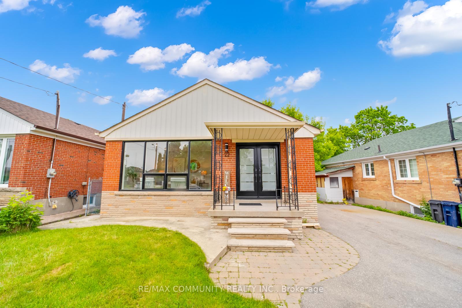 Photo 5 of 22 Miramar Crescent, Scarborough, Bendale — HOMEH
