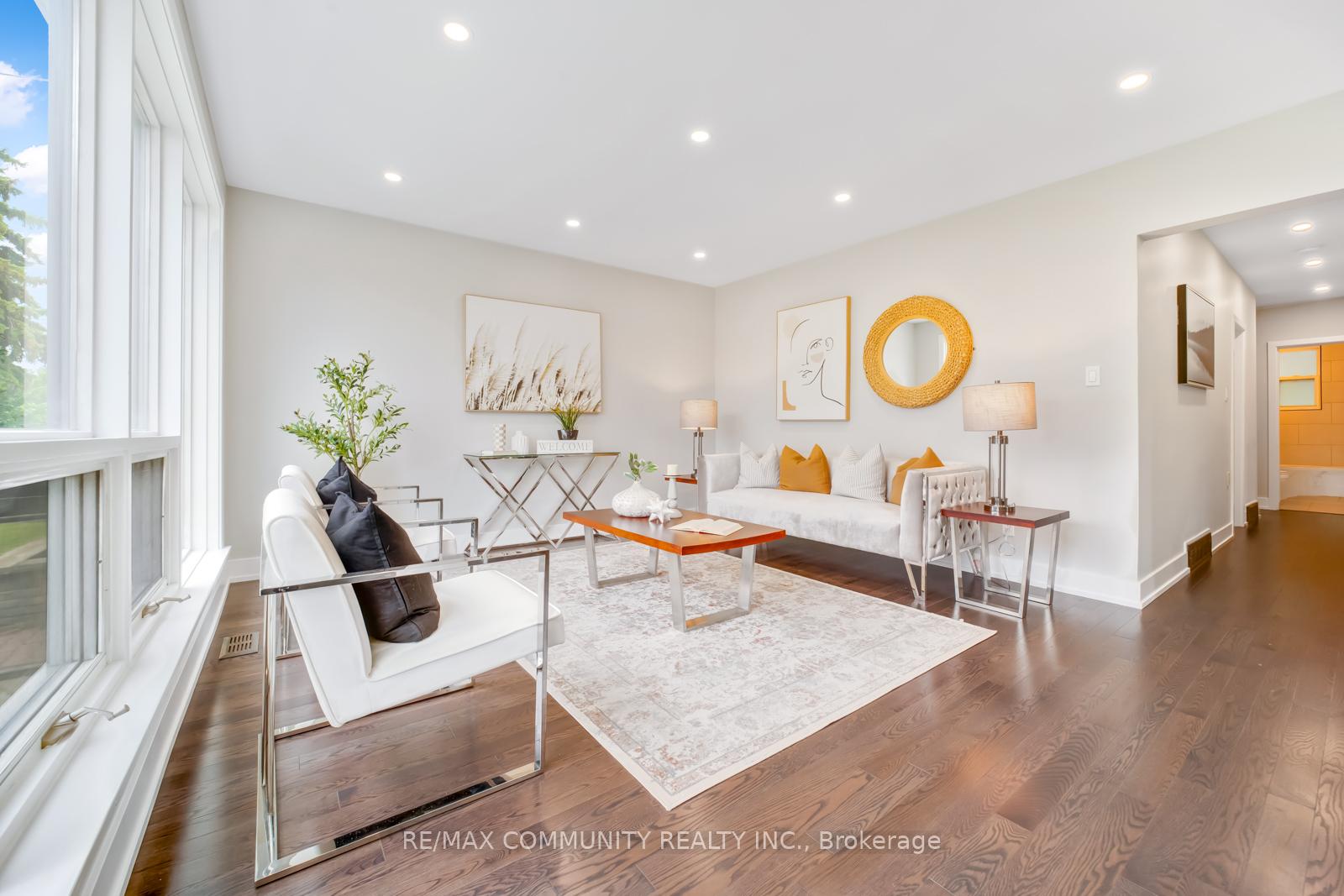 Photo 9 of 22 Miramar Crescent, Scarborough, Bendale — HOMEH