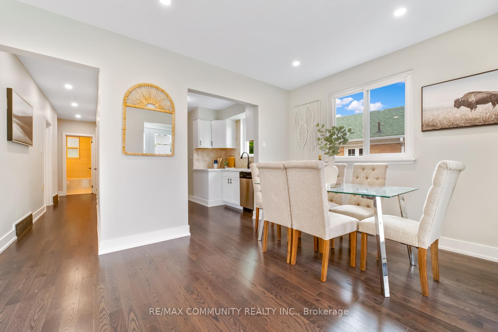Photo 12 of 22 Miramar Crescent, Scarborough, Bendale — HOMEH