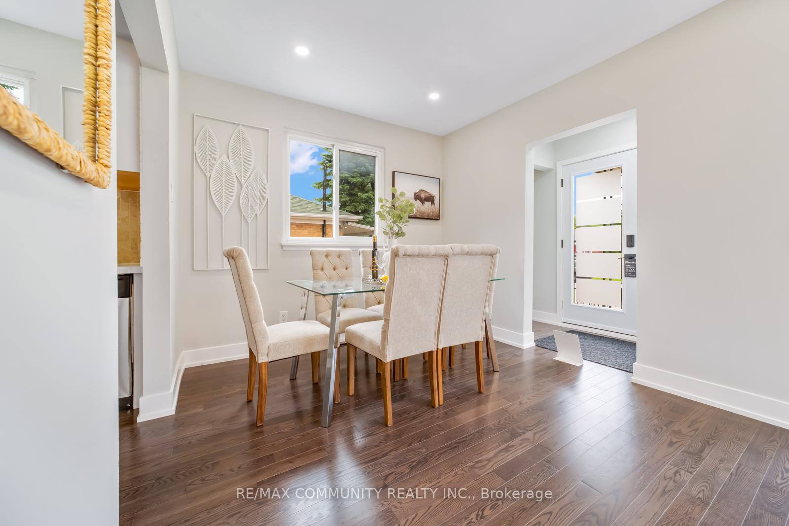 Photo 13 of 22 Miramar Crescent, Scarborough, Bendale — HOMEH