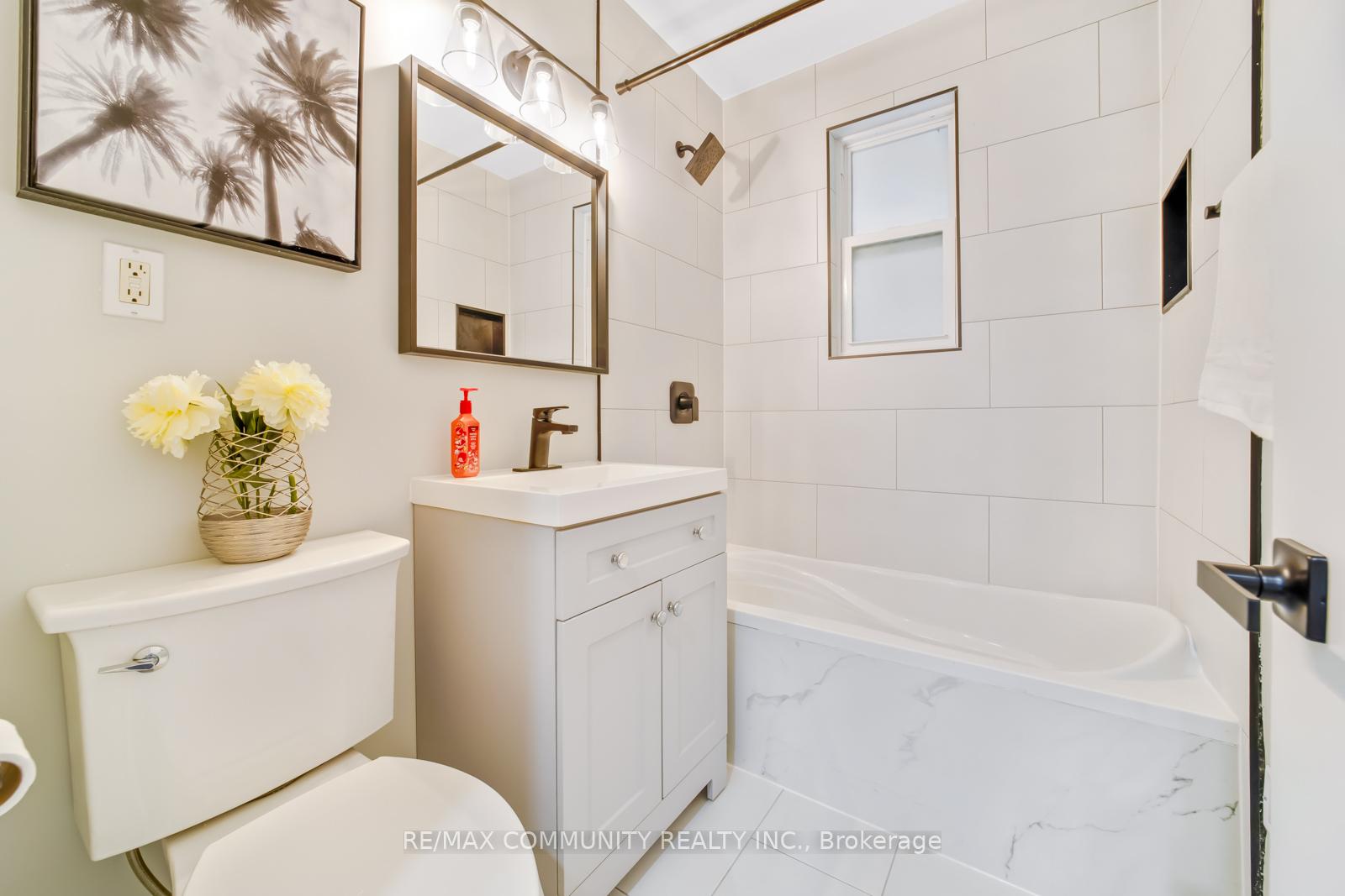 Photo 23 of 22 Miramar Crescent, Scarborough, Bendale — HOMEH
