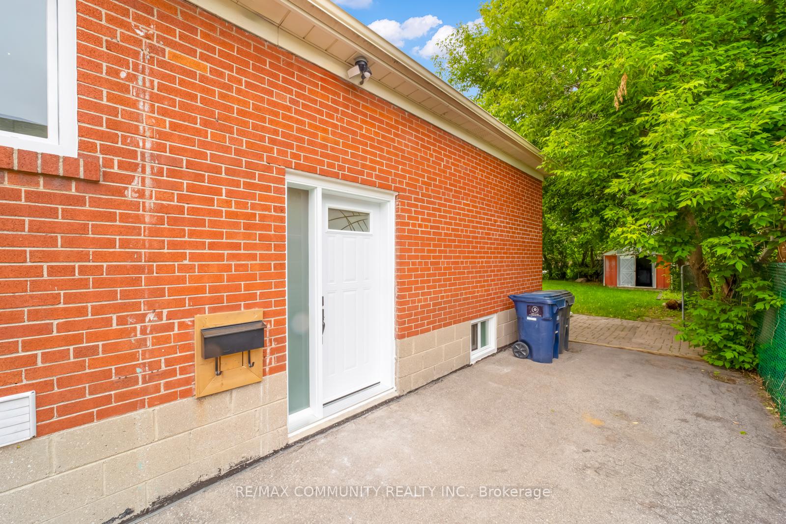 Photo 40 of 22 Miramar Crescent, Scarborough, Bendale — HOMEH