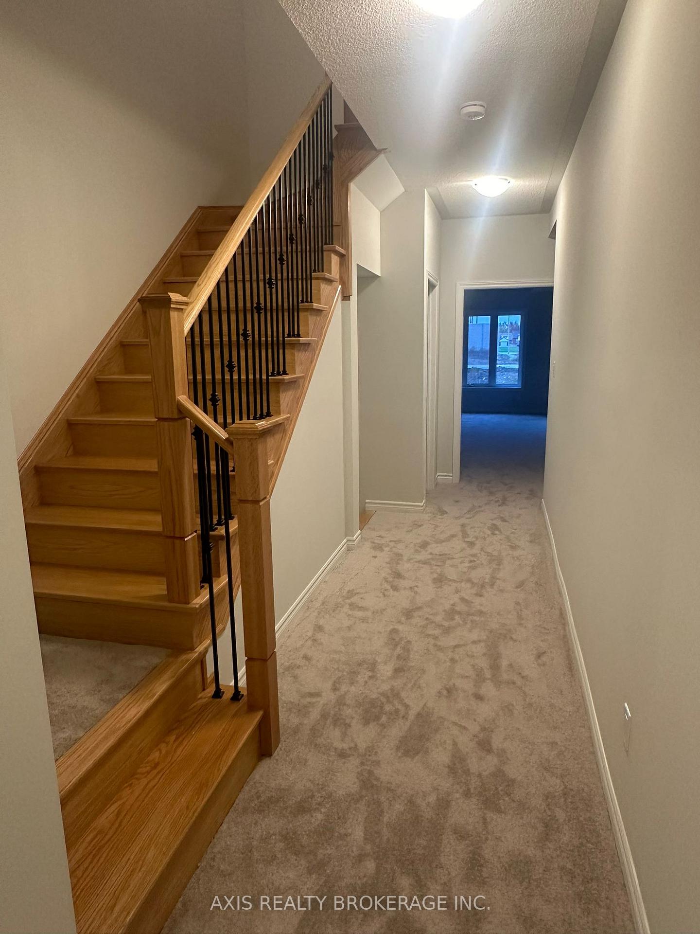 Photo 2 of 106 Baker Street, Thorold, Thorold Downtown — HOMEH