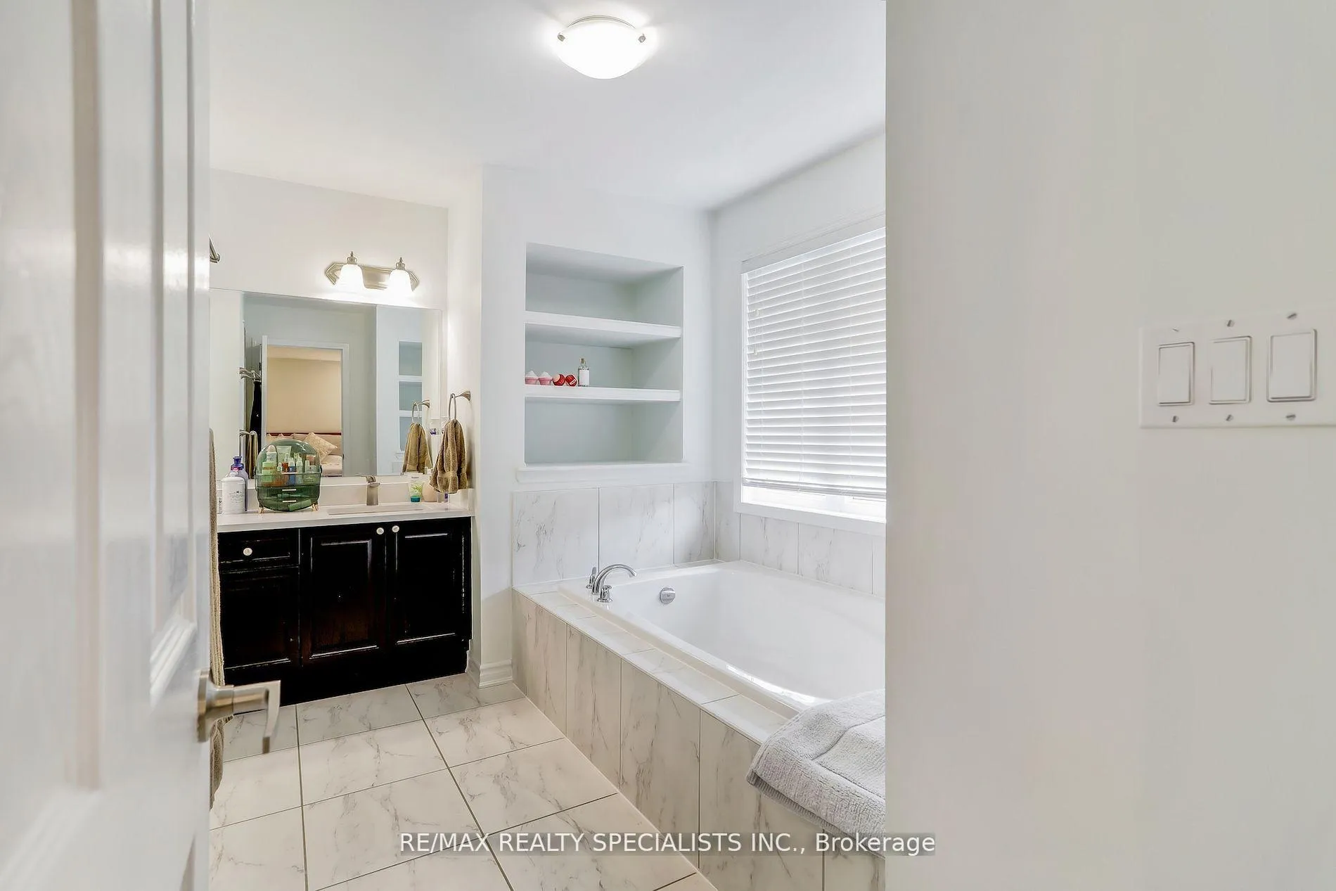 Photo 9 of 918 Savoline Boulevard, Milton, Harrison — HOMEH
