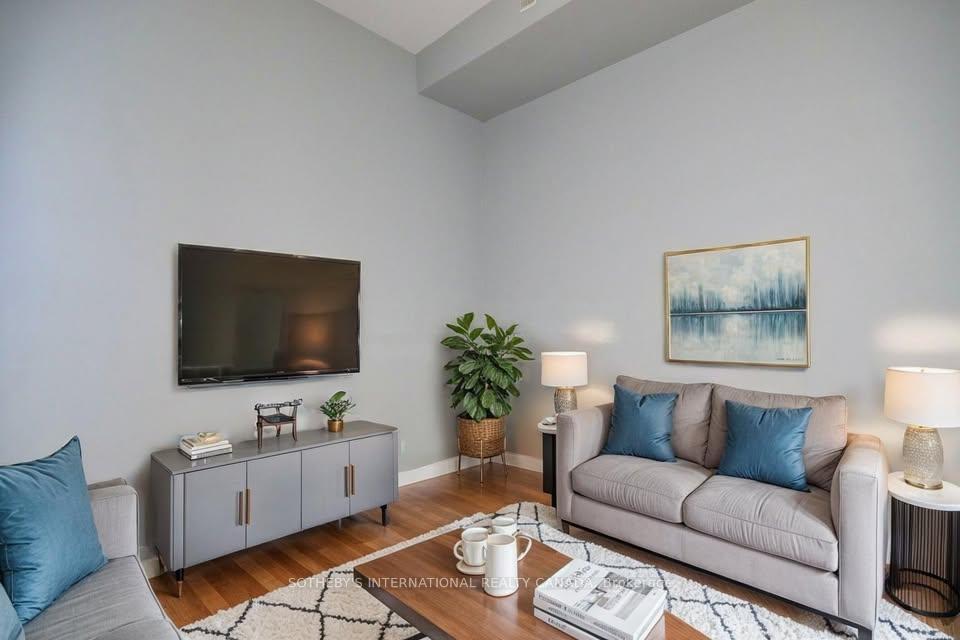 Photo 14 of Unit 3, 453 Dundas Street W, Toronto, Kensington-Chinatown — HOMEH