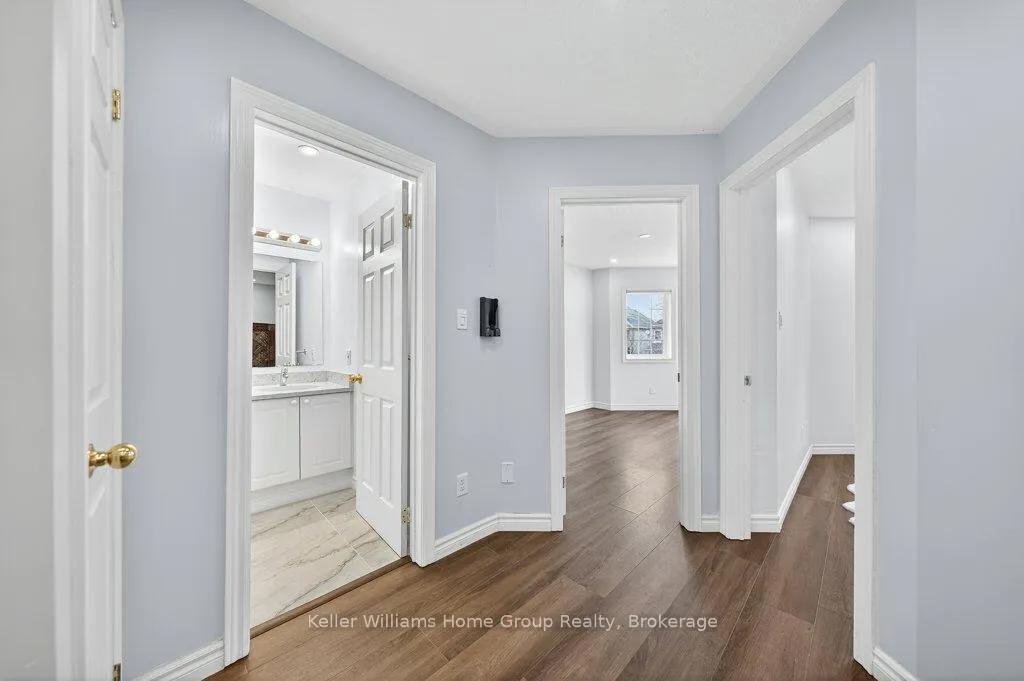 Photo 35 of 623 New Bedford Drive, Waterloo — HOMEH