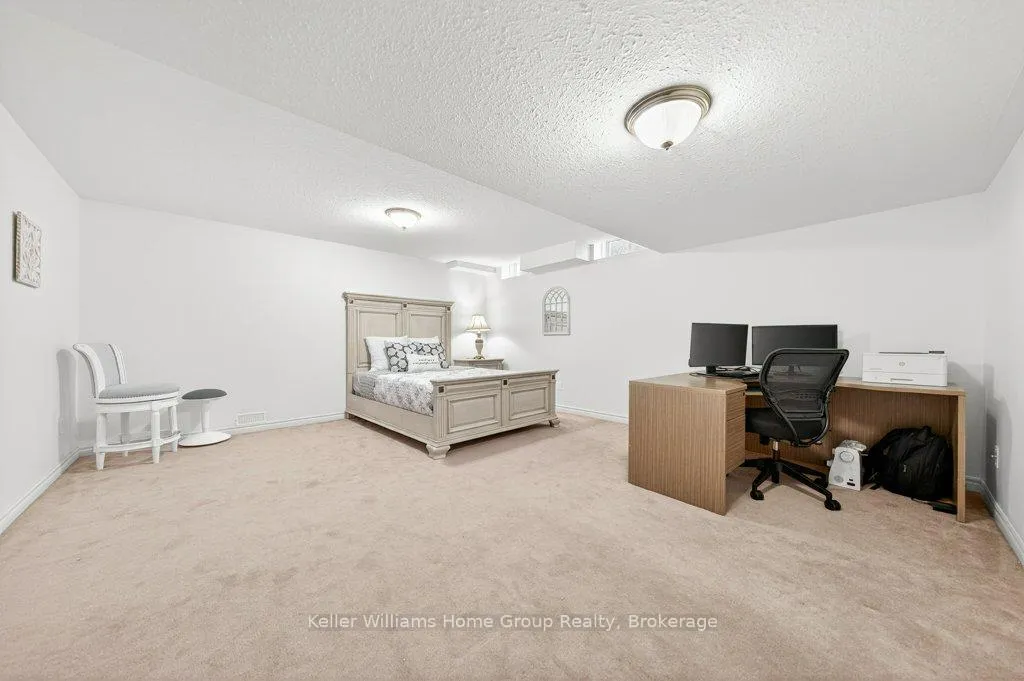 Photo 42 of 623 New Bedford Drive, Waterloo — HOMEH