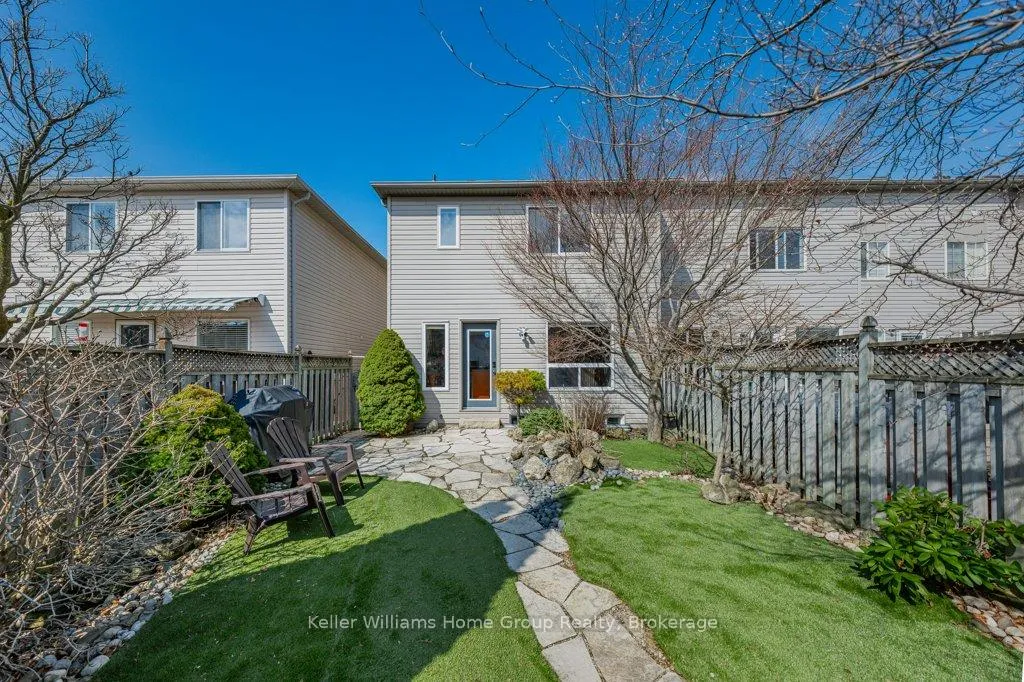 Photo 44 of 623 New Bedford Drive, Waterloo — HOMEH