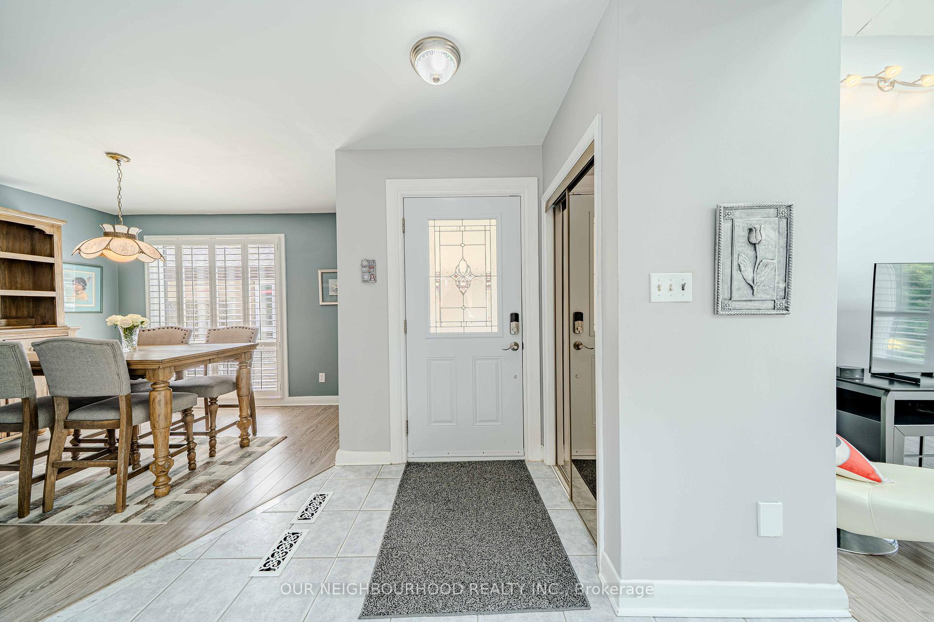 Photo 6 of 15 Penetang Crescent, Scarborough, Bendale — HOMEH