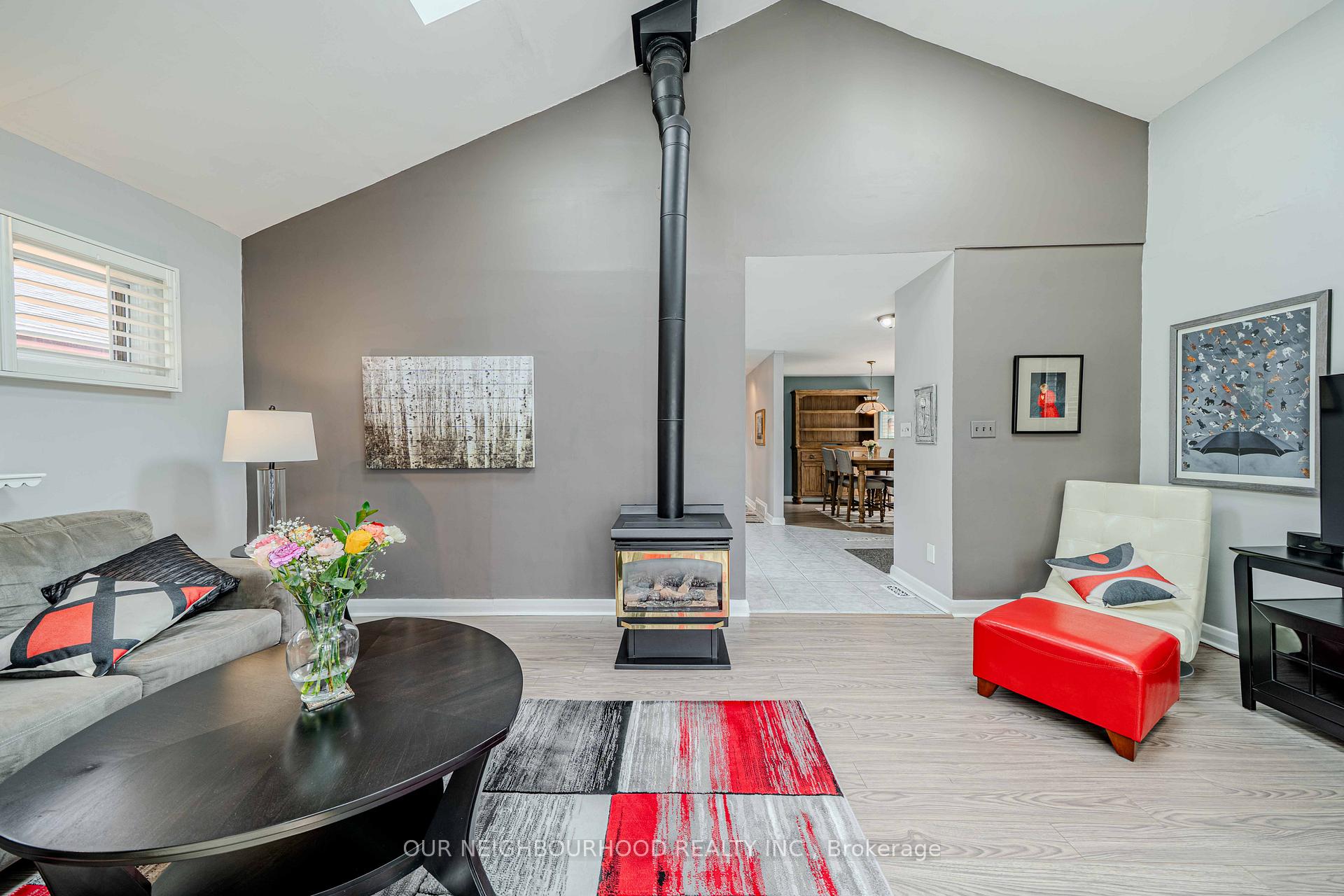 Photo 9 of 15 Penetang Crescent, Scarborough, Bendale — HOMEH