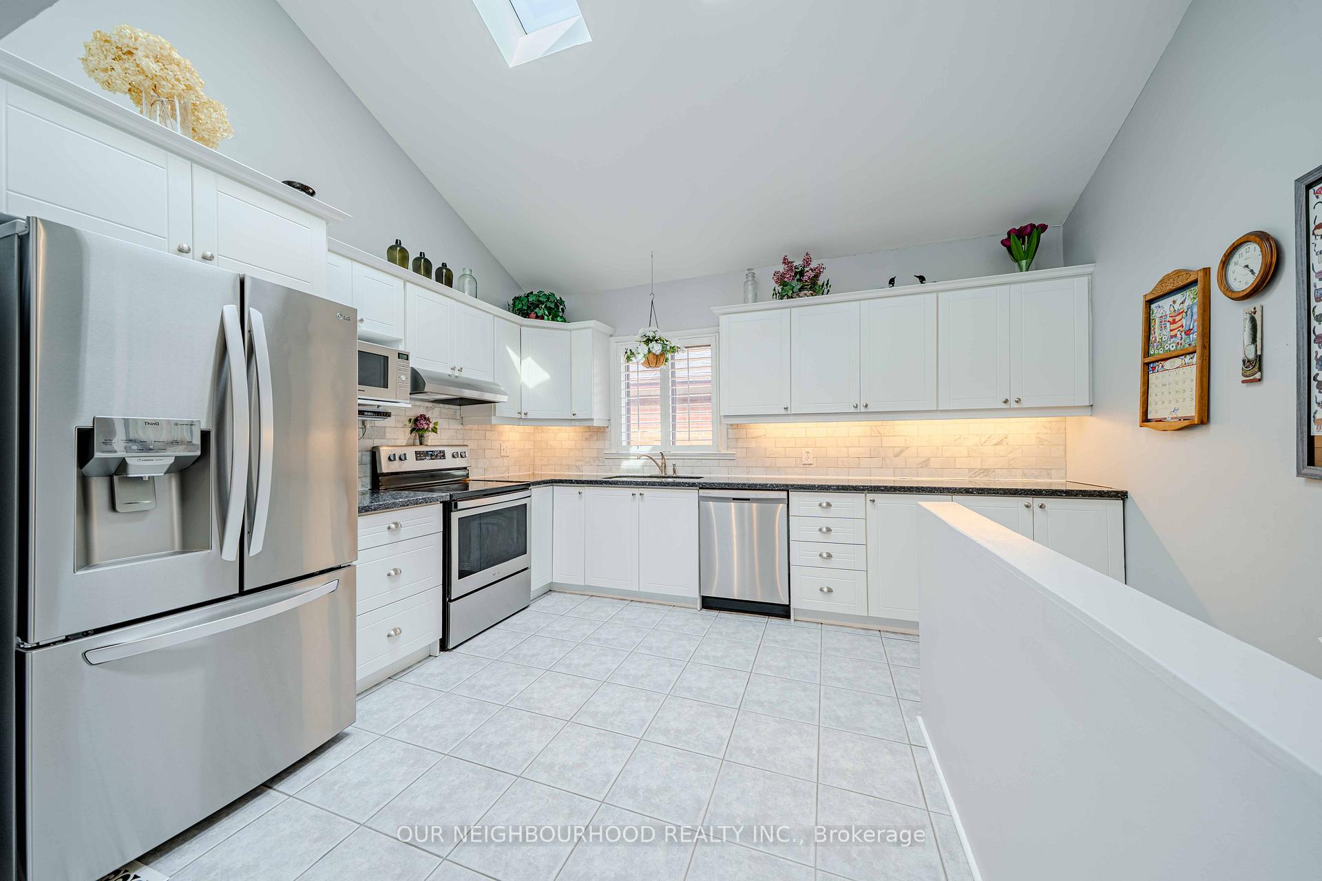 Photo 13 of 15 Penetang Crescent, Scarborough, Bendale — HOMEH
