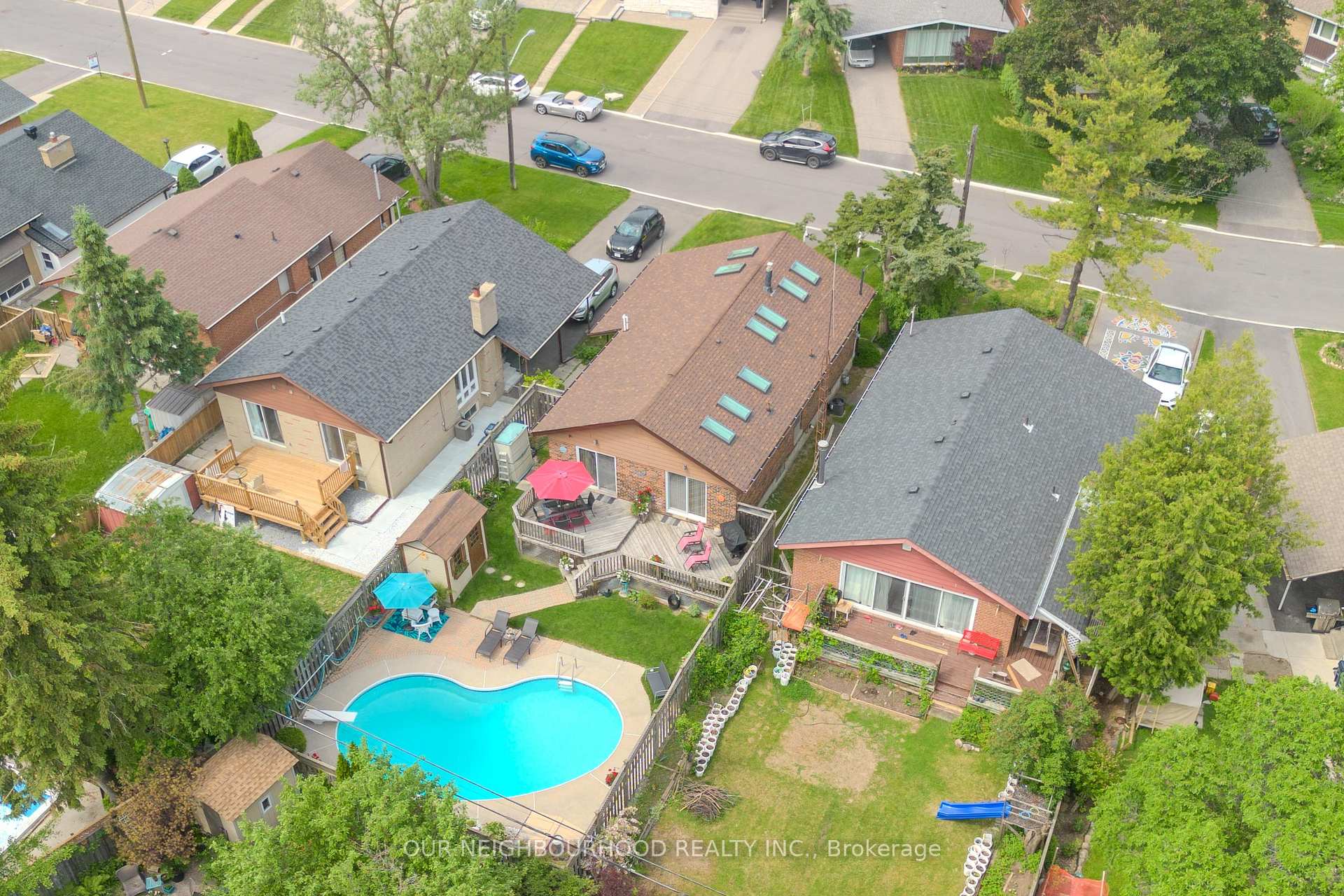 Photo 32 of 15 Penetang Crescent, Scarborough, Bendale — HOMEH