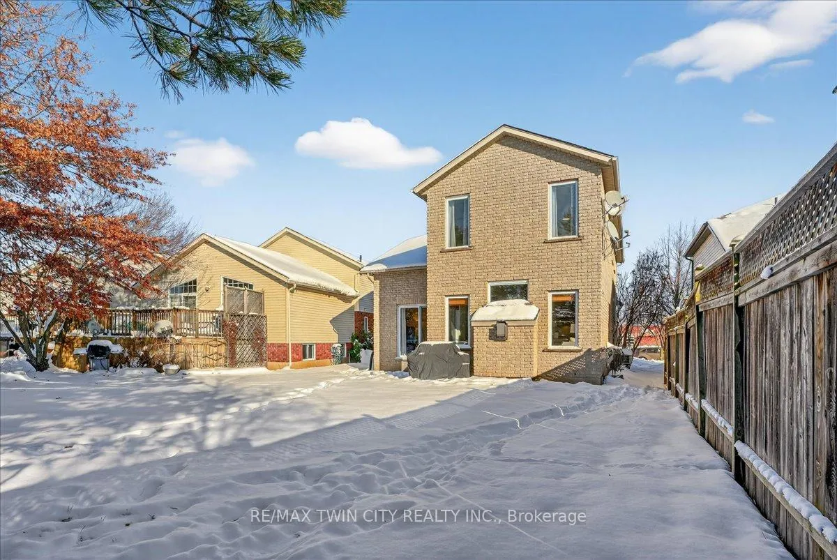 Photo 7 of 559 Chesapeake Drive, Waterloo — HOMEH