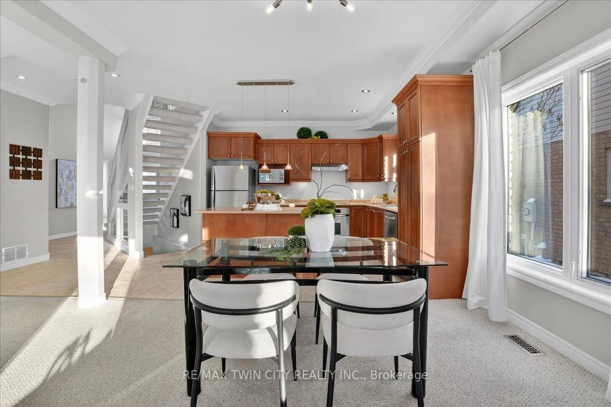 Photo 27 of 559 Chesapeake Drive, Waterloo — HOMEH
