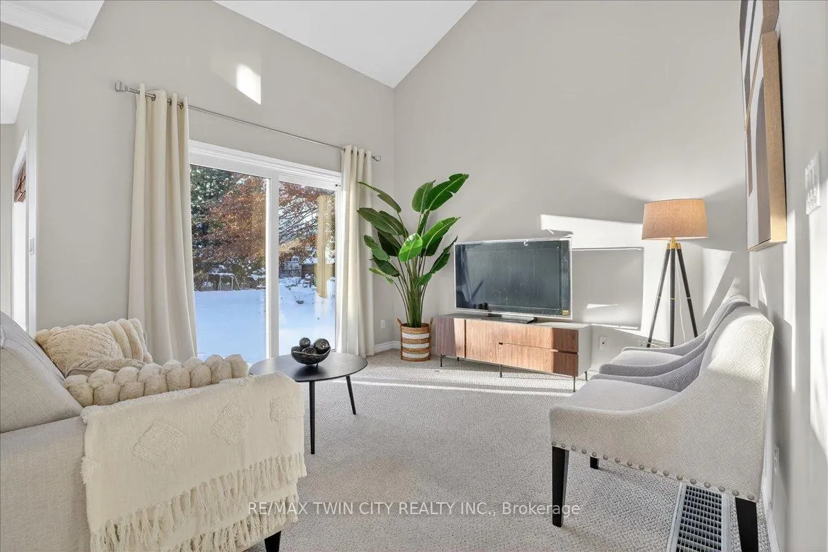 Photo 29 of 559 Chesapeake Drive, Waterloo — HOMEH