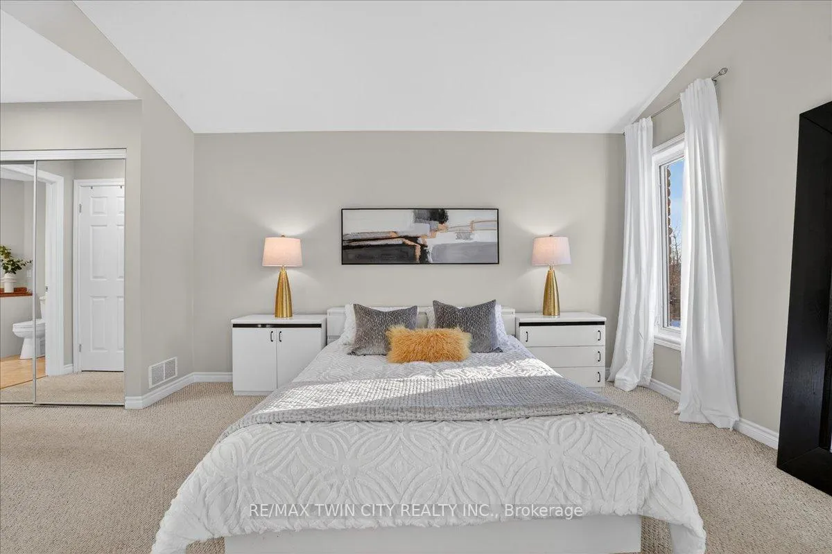 Photo 37 of 559 Chesapeake Drive, Waterloo — HOMEH