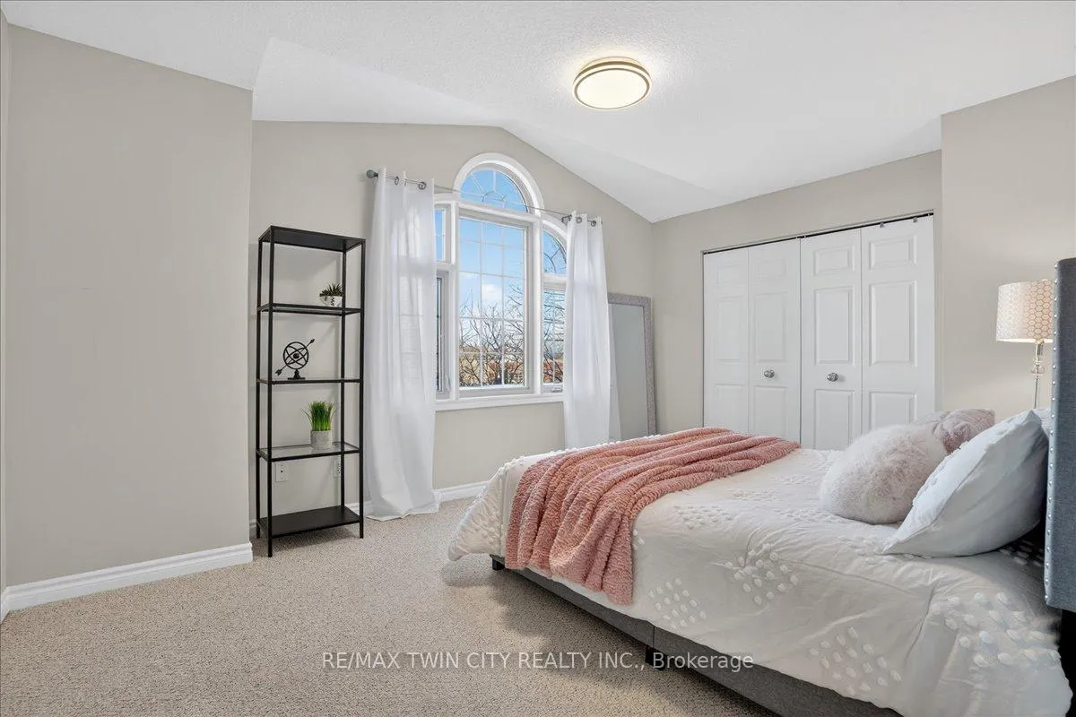 Photo 43 of 559 Chesapeake Drive, Waterloo — HOMEH