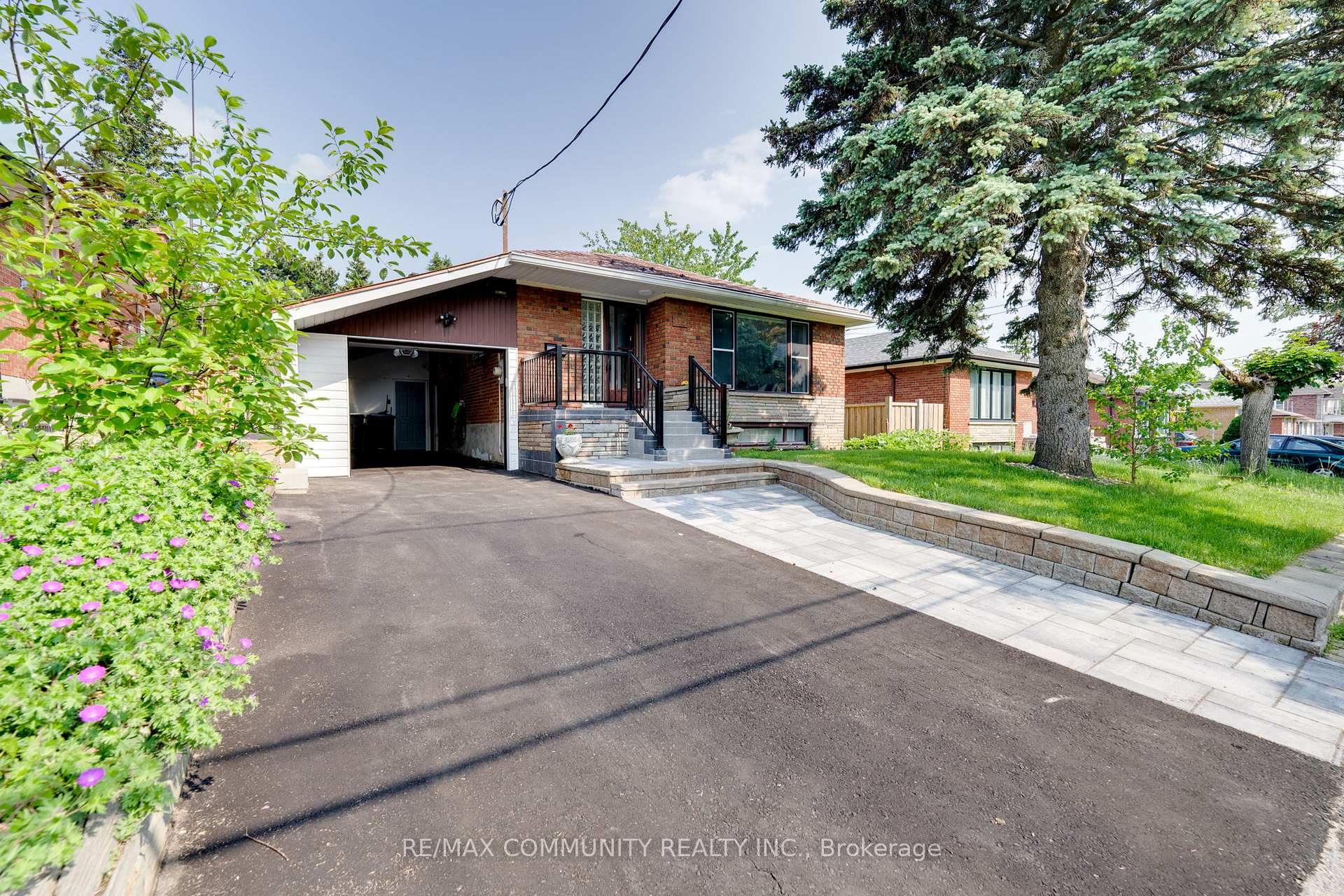Photo 2 of 115 Marcos Boulevard, Scarborough, Bendale — HOMEH