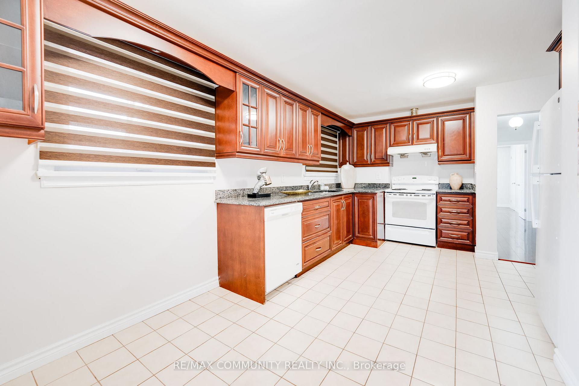 Photo 17 of 115 Marcos Boulevard, Scarborough, Bendale — HOMEH