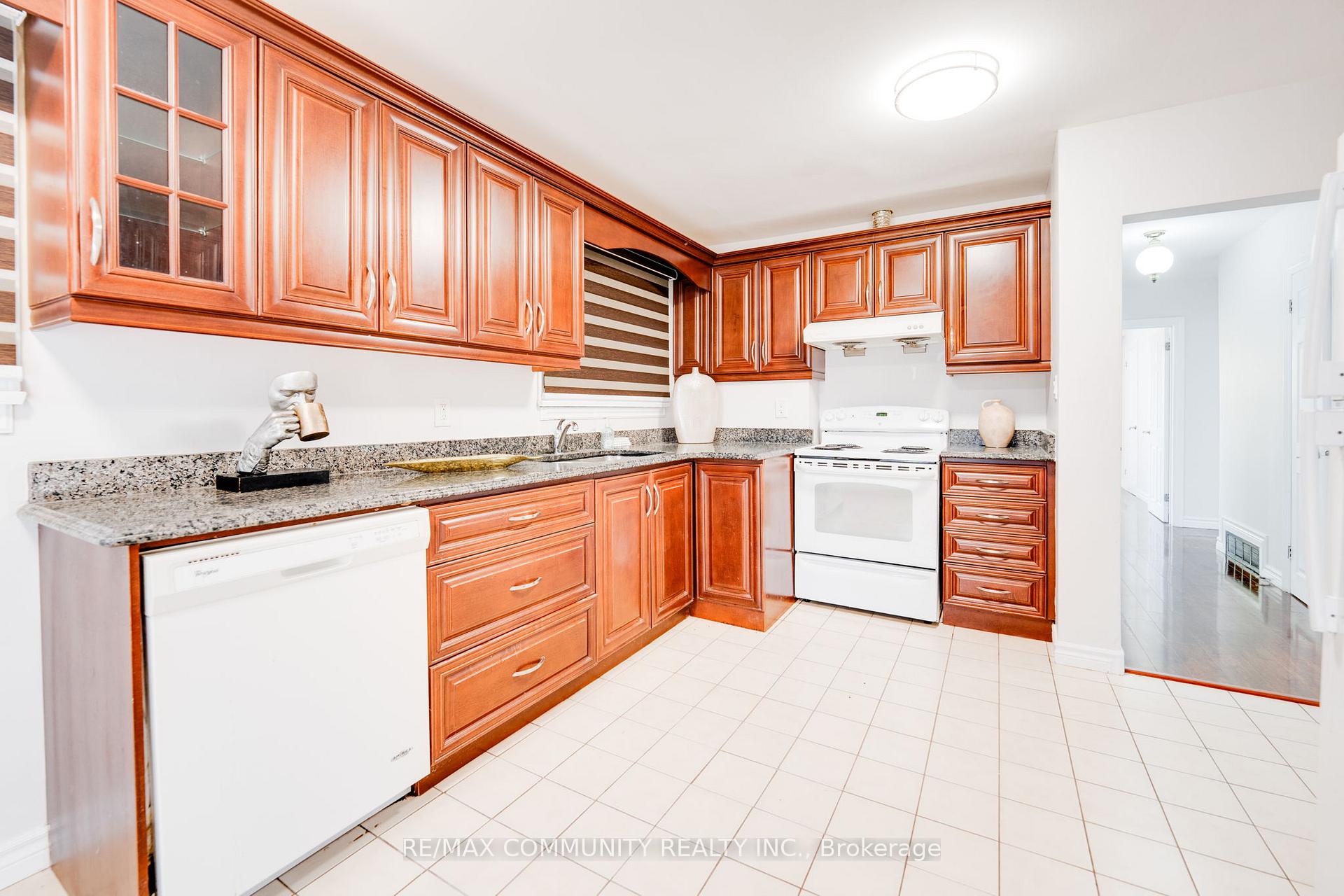 Photo 19 of 115 Marcos Boulevard, Scarborough, Bendale — HOMEH