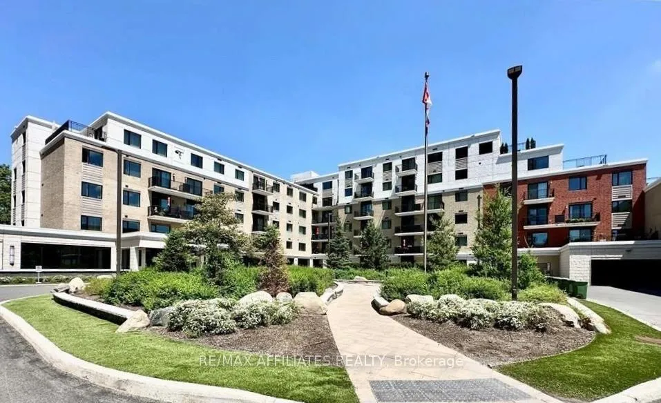 Front of Unit 112, 1425 Vanier Parkway N