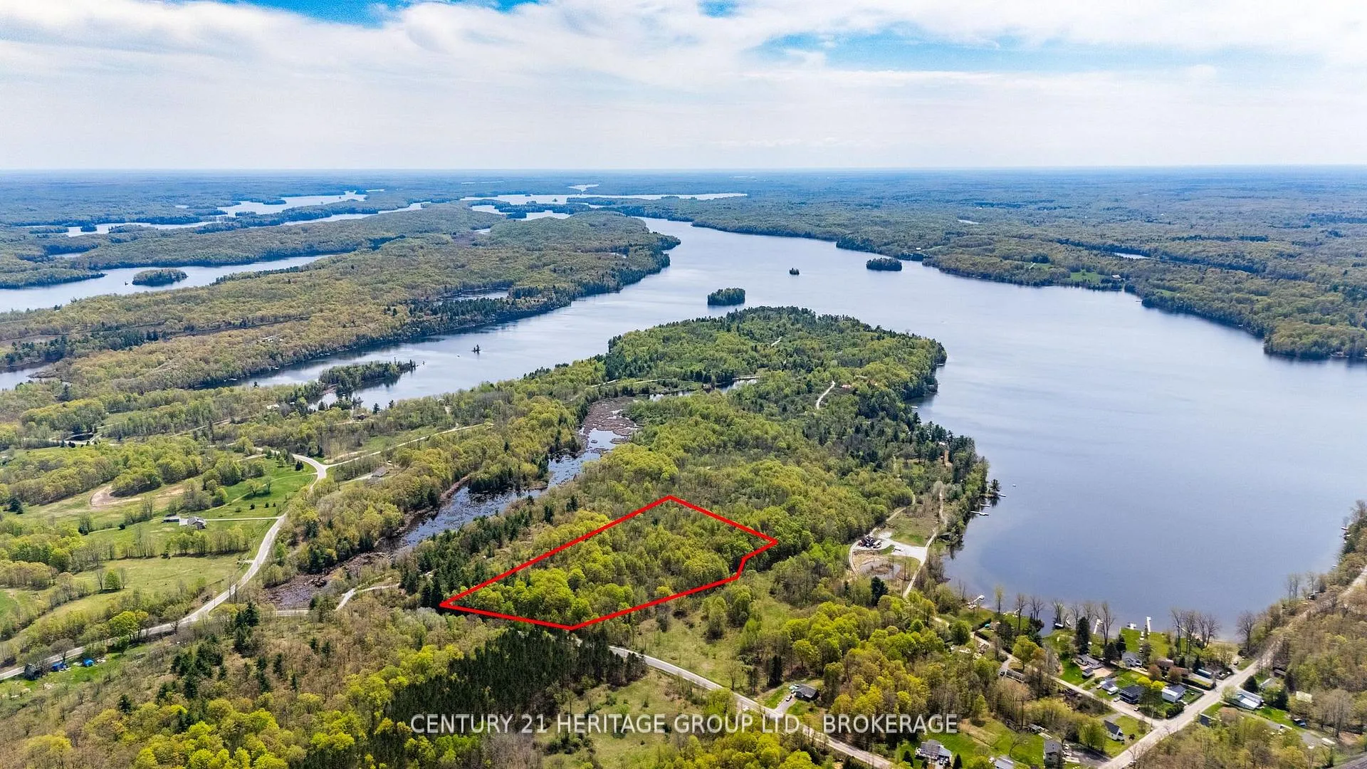 Photo 4 of 1371 Crow Lake Road, North Frontenac, Frontenac North — HOMEH