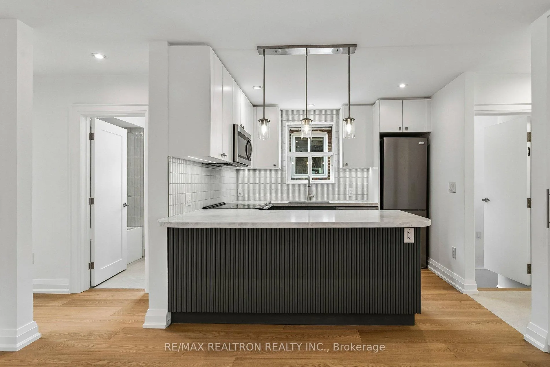Front of Unit UPPER, 73 Lanark Avenue