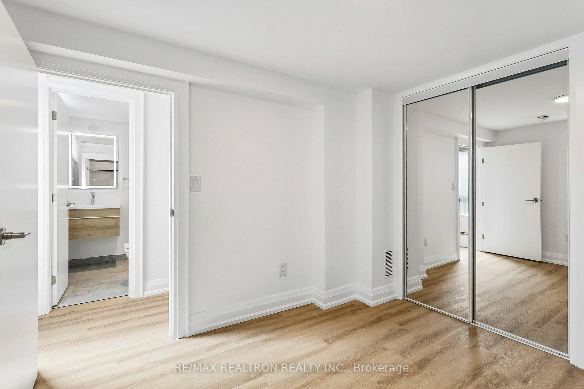 Photo 9 of Unit LOWER, 73 Lanark Avenue, Toronto, Oakwood Village — HOMEH