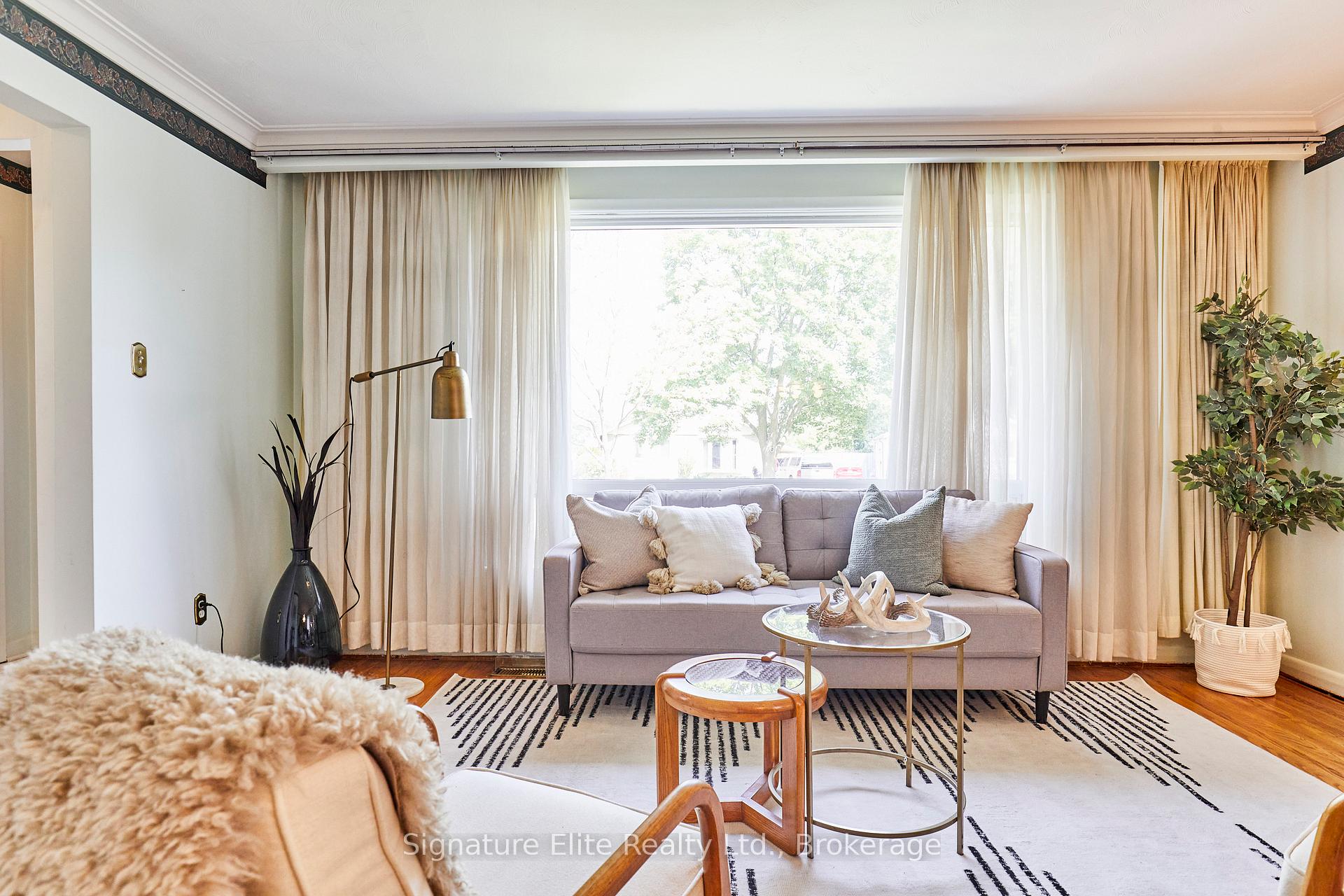 Photo 5 of 149 Benleigh Drive, Scarborough, Woburn — HOMEH
