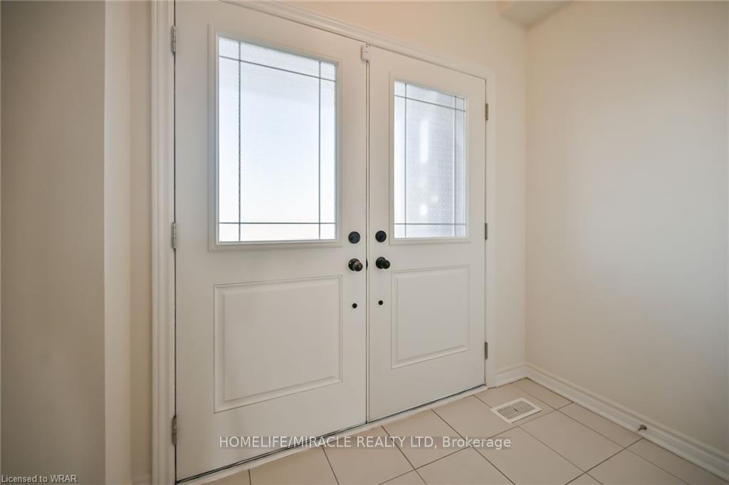 Photo 5 of 68 Palace Street, Thorold, Thorold Downtown — HOMEH