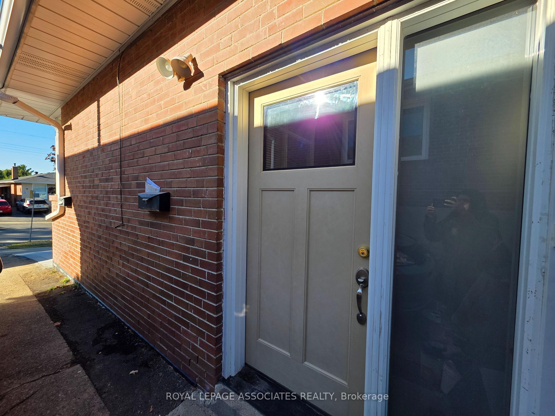 Photo 3 of 33 Kilbride Road, Scarborough, Bendale — HOMEH