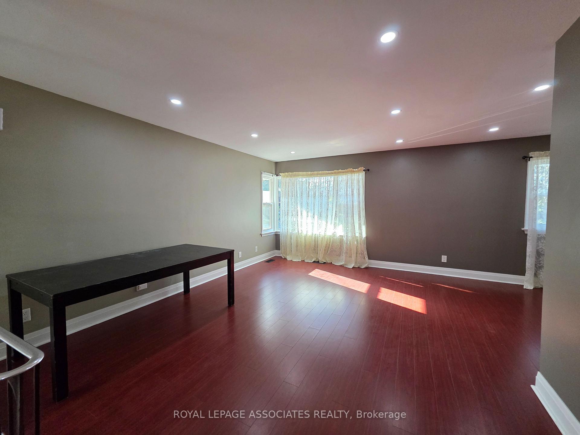 Photo 9 of 33 Kilbride Road, Scarborough, Bendale — HOMEH