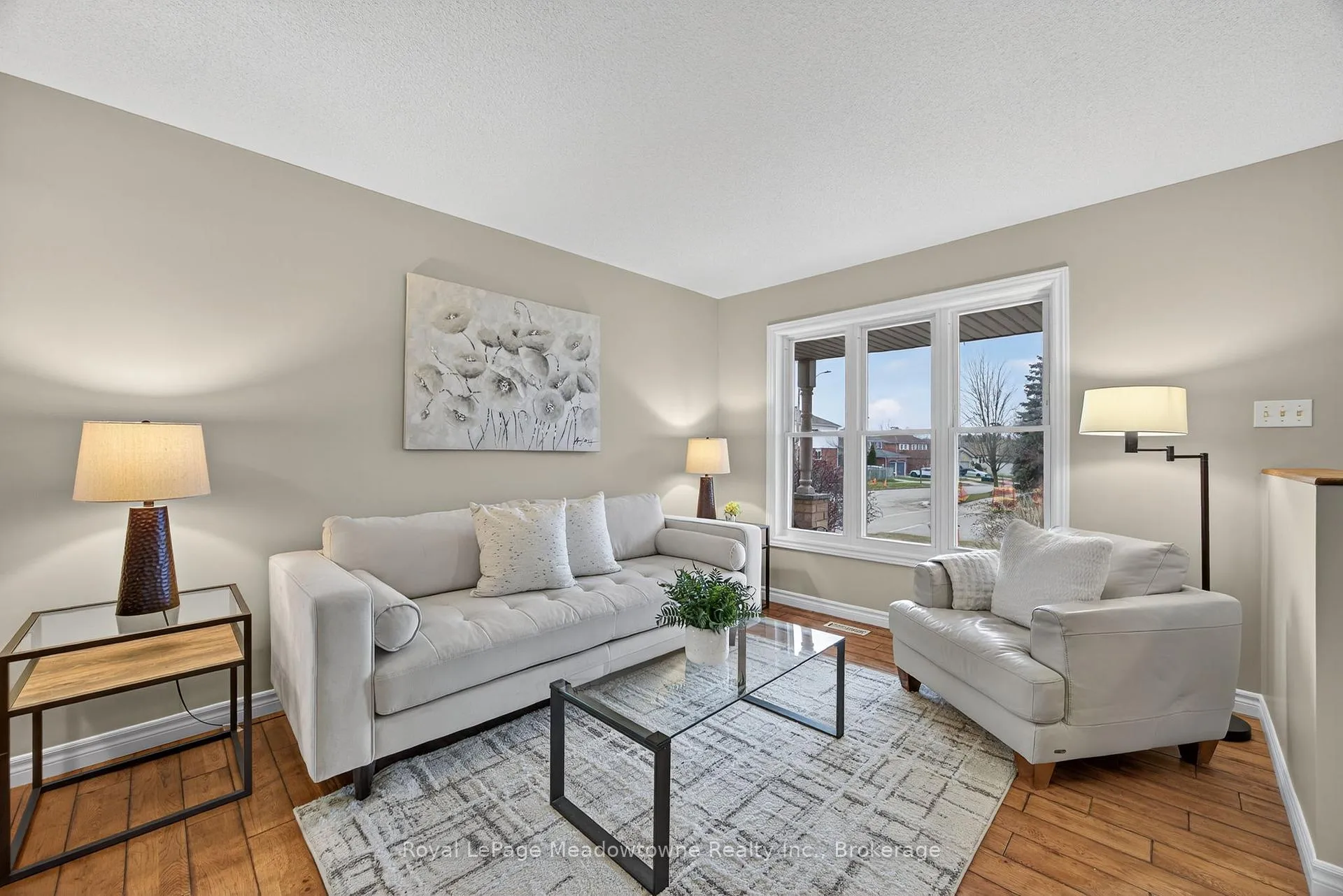 Photo 11 of 1 Draper Crescent, Barrie, Painswick North — HOMEH