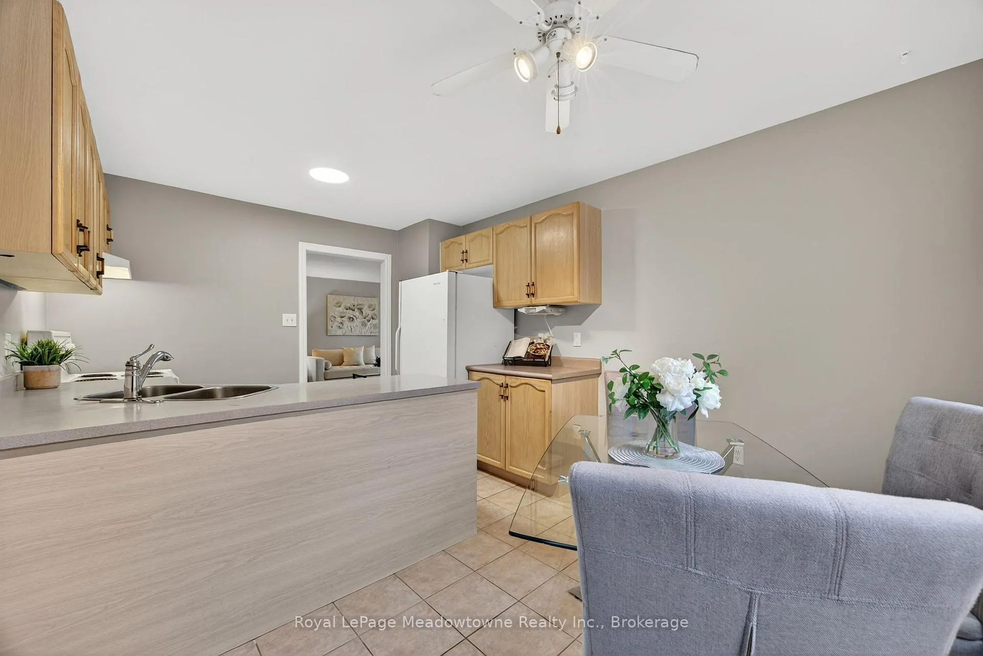 Photo 25 of 1 Draper Crescent, Barrie, Painswick North — HOMEH