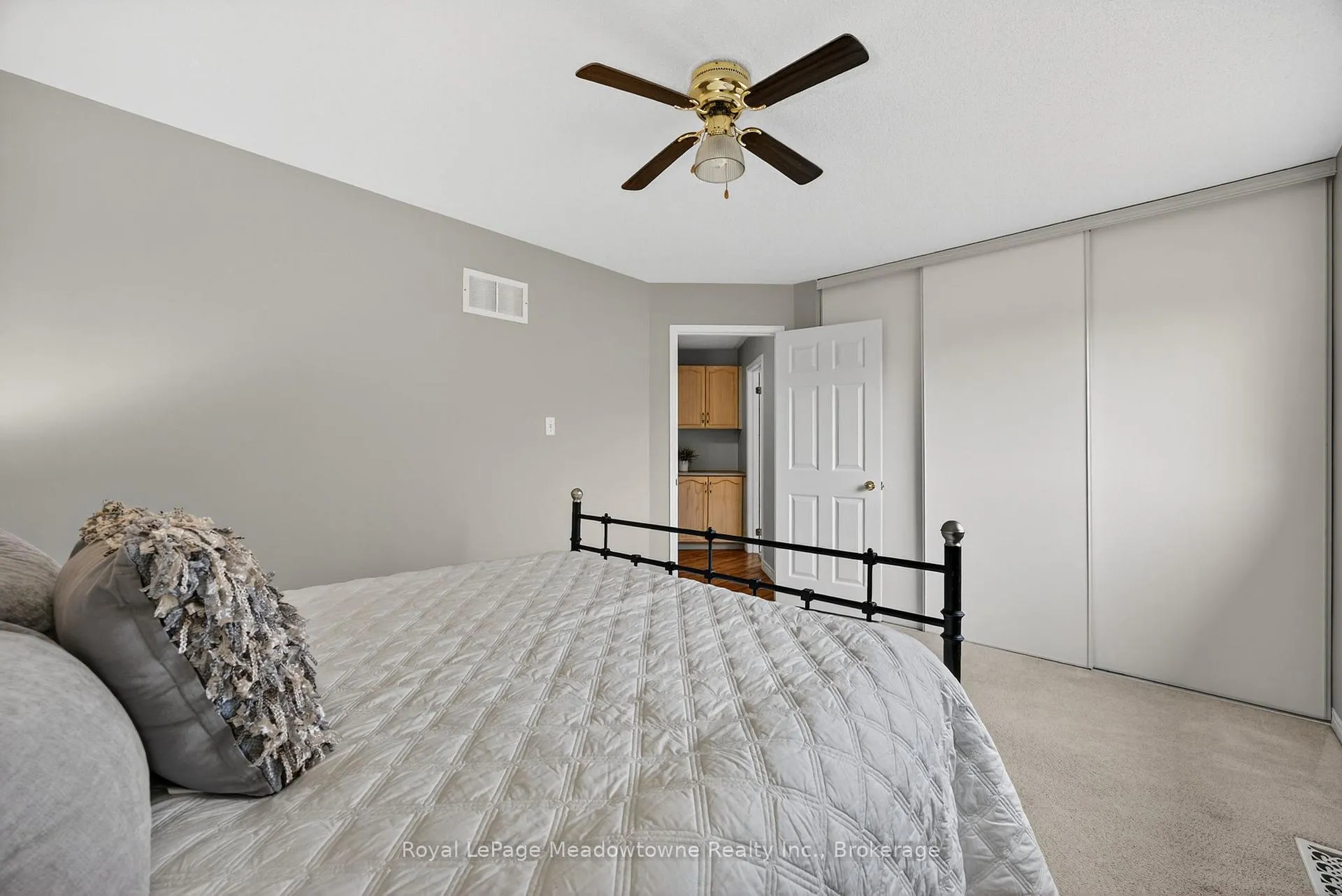 Photo 30 of 1 Draper Crescent, Barrie, Painswick North — HOMEH