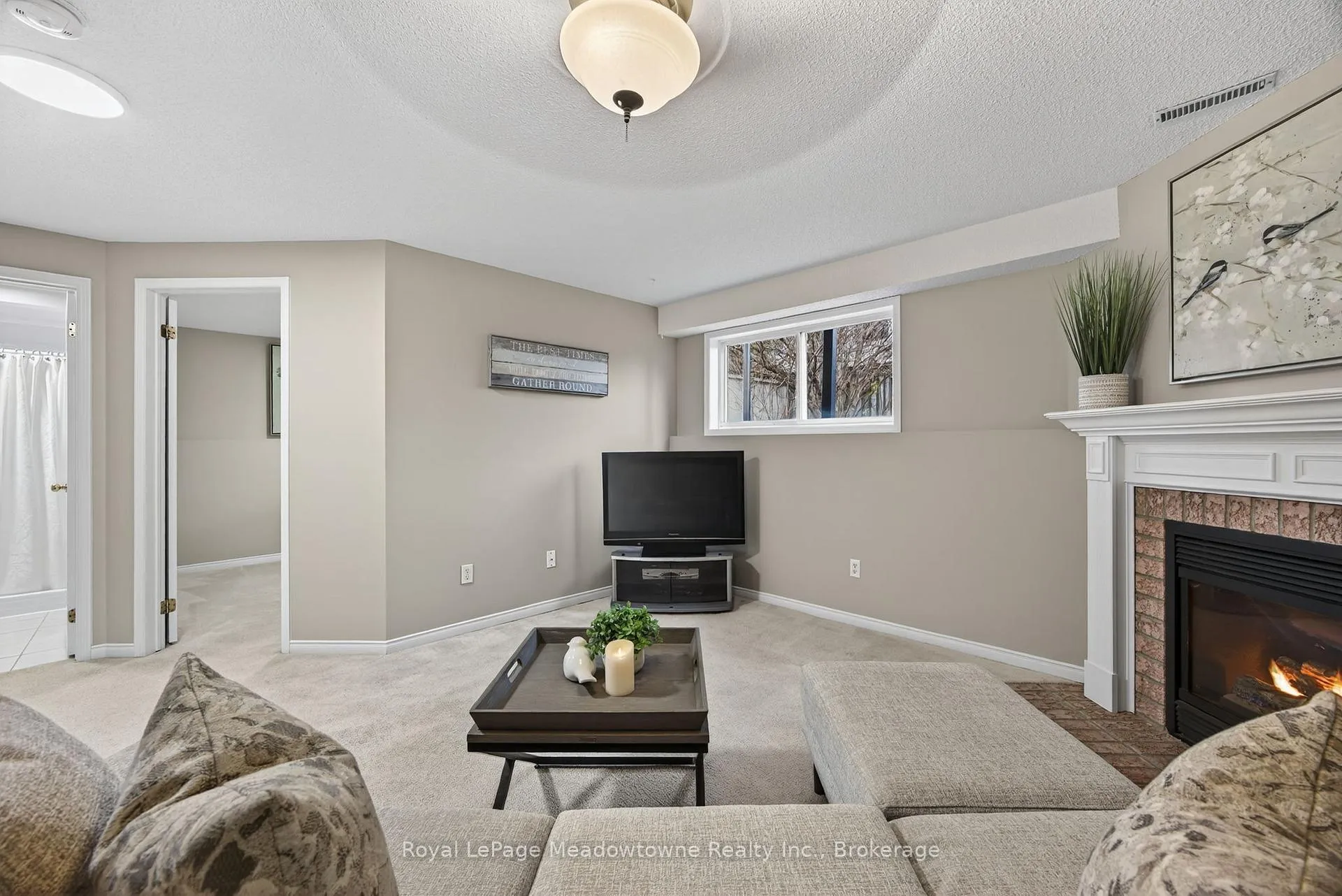 Photo 35 of 1 Draper Crescent, Barrie, Painswick North — HOMEH