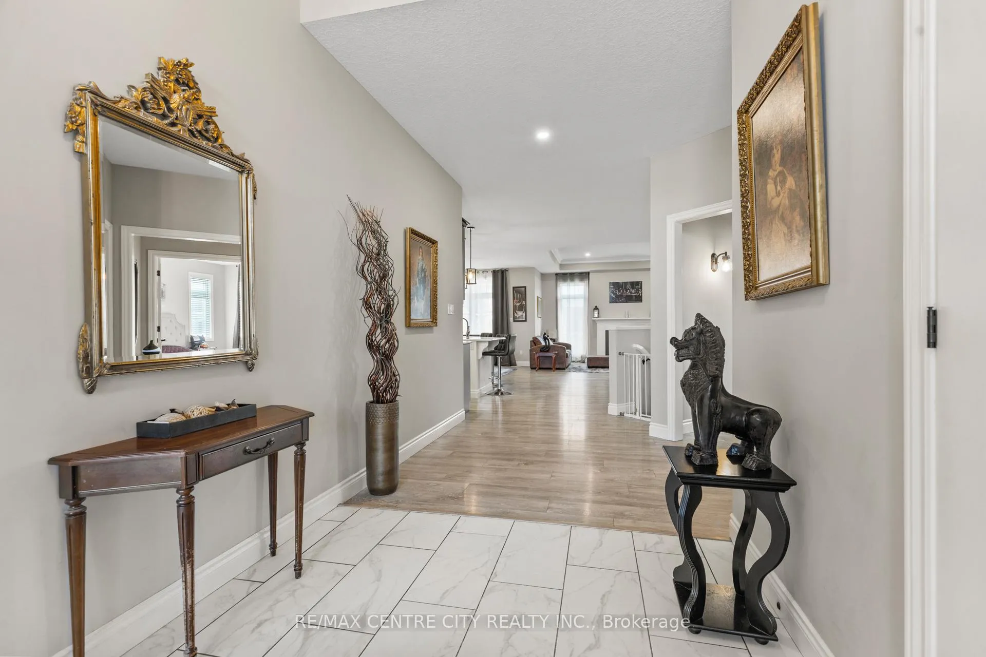 Photo 5 of 18 Muirfield Drive, St. Thomas — HOMEH