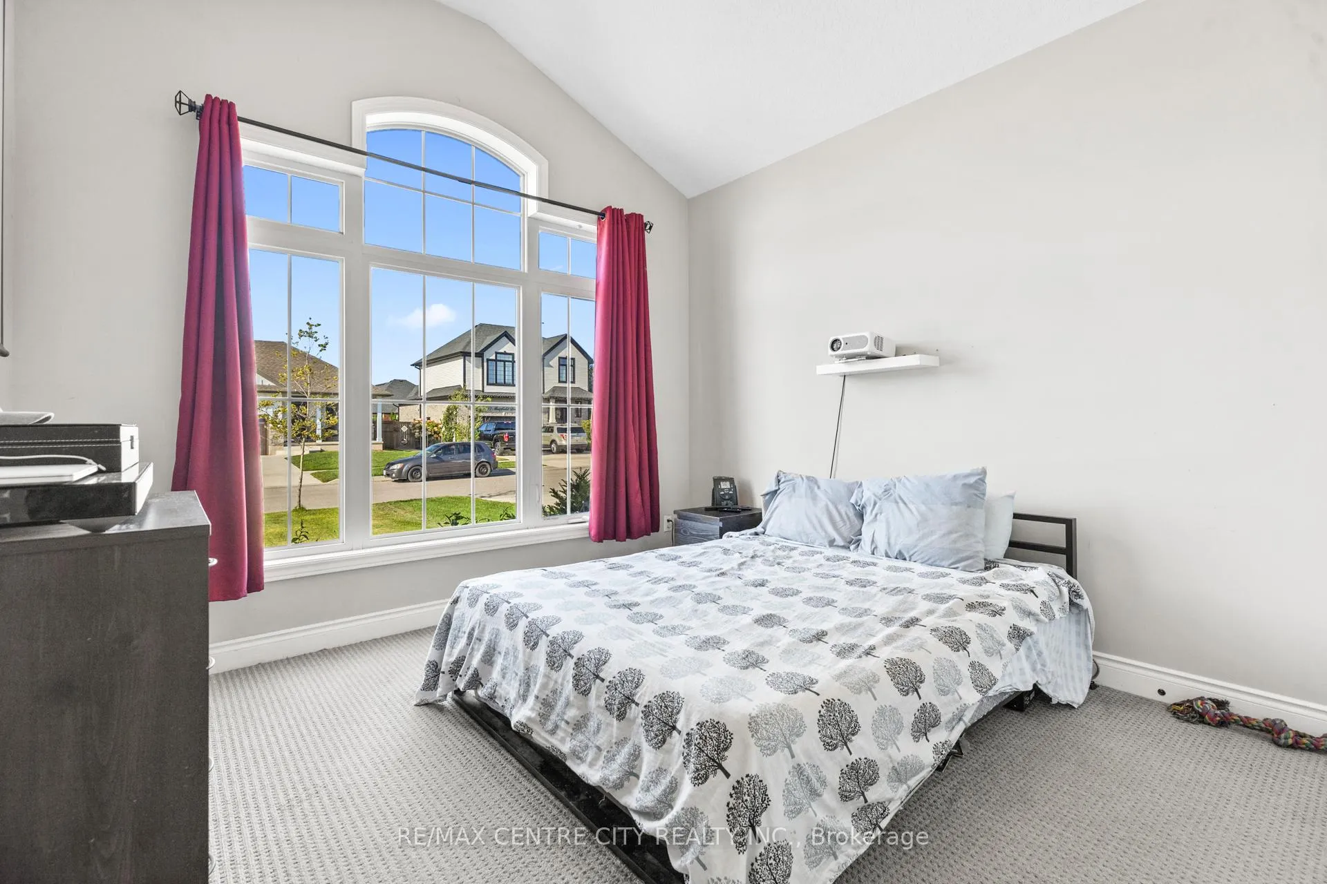 Photo 16 of 18 Muirfield Drive, St. Thomas — HOMEH
