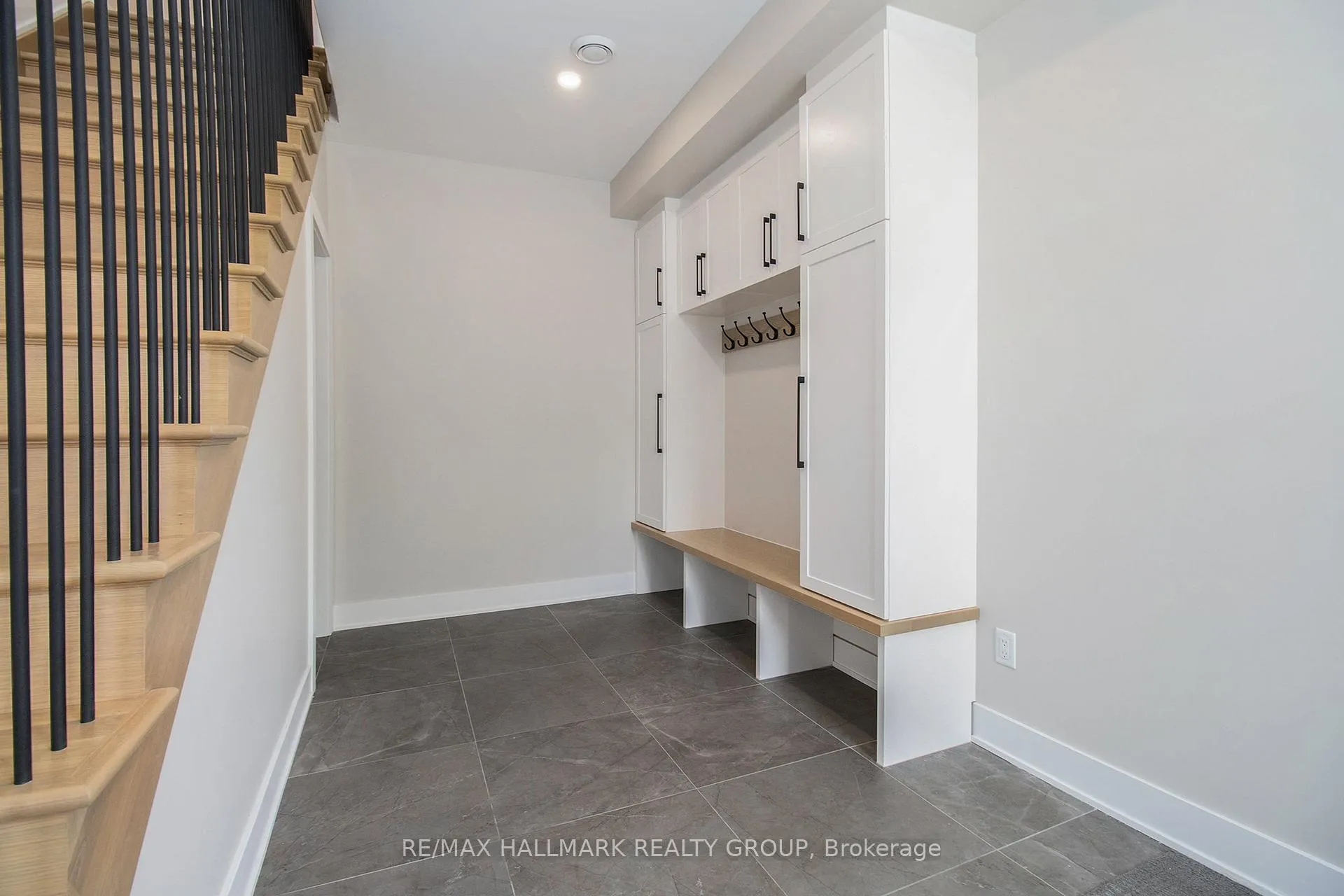 Photo 2 of Unit A, 72 Armstrong Street, Ottawa, Hintonburg — HOMEH