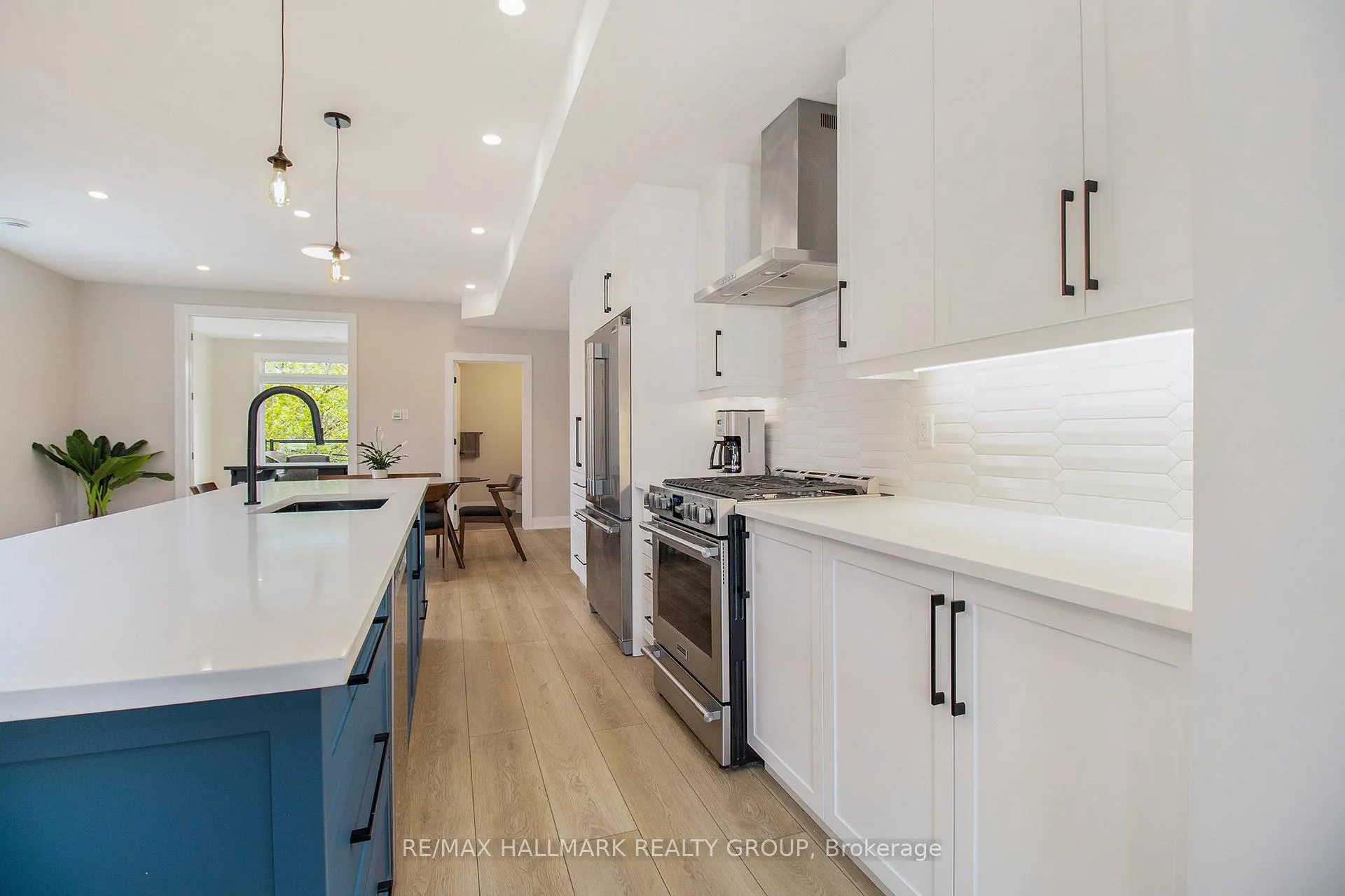 Photo 5 of Unit A, 72 Armstrong Street, Ottawa, Hintonburg — HOMEH