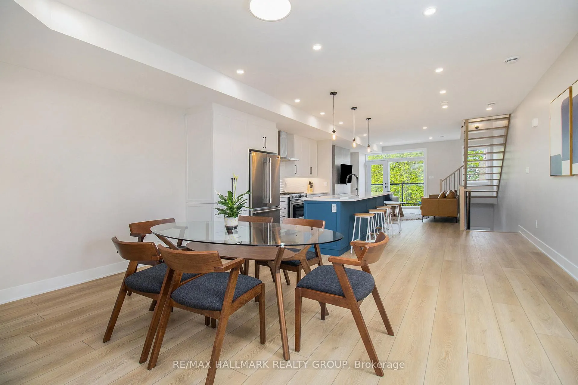 Photo 6 of Unit A, 72 Armstrong Street, Ottawa, Hintonburg — HOMEH