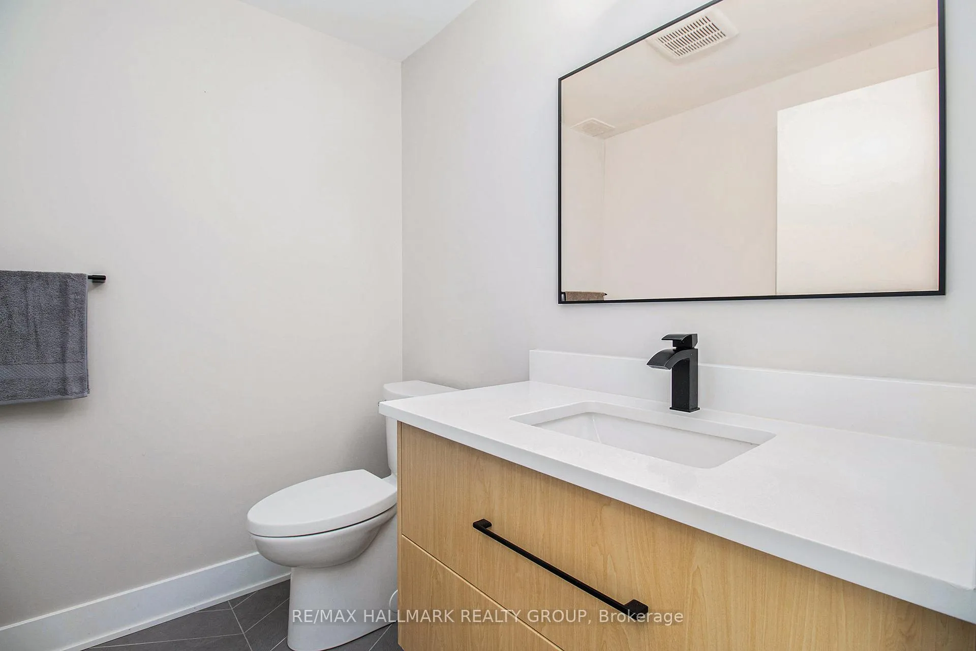 Photo 9 of Unit A, 72 Armstrong Street, Ottawa, Hintonburg — HOMEH