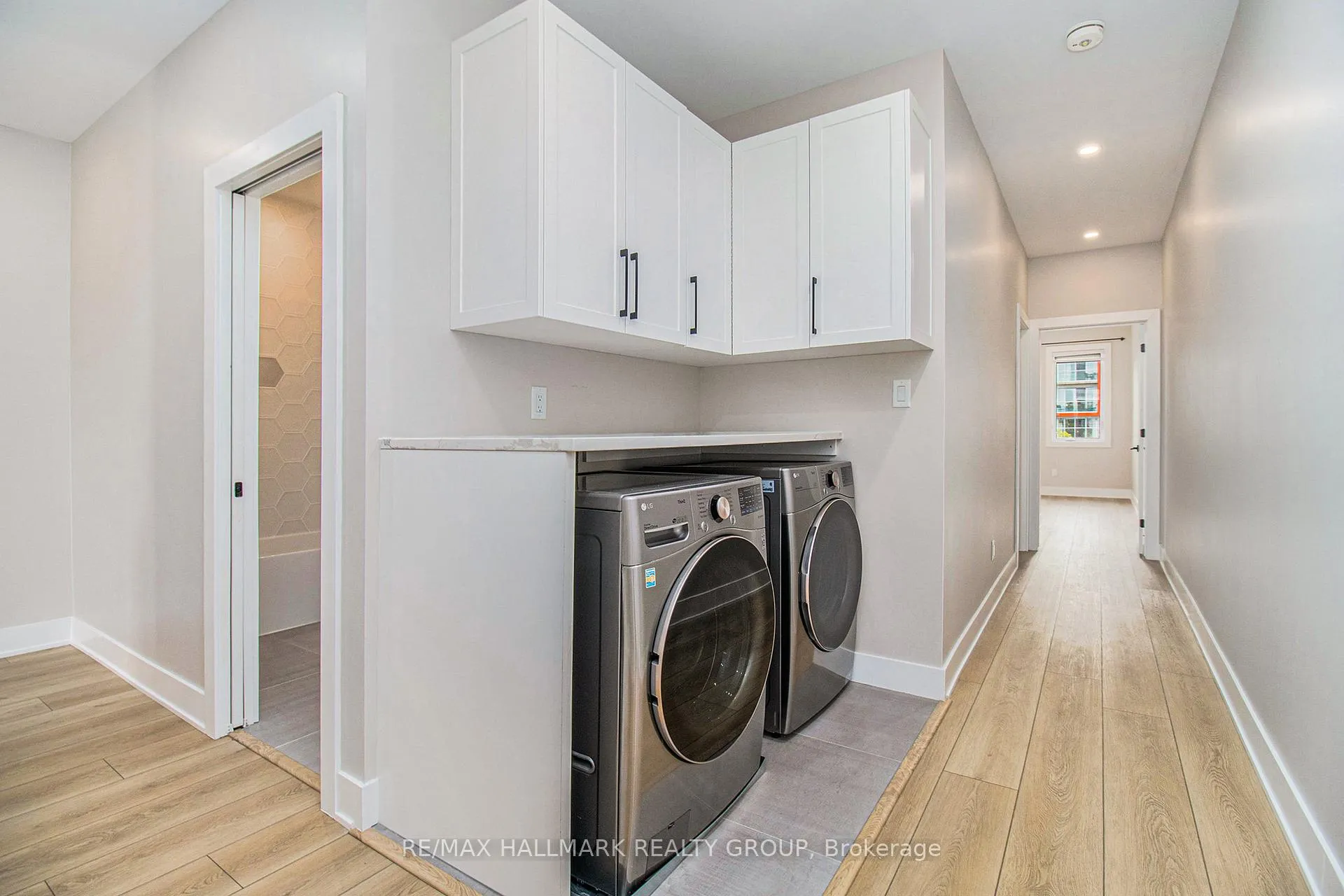 Photo 10 of Unit A, 72 Armstrong Street, Ottawa, Hintonburg — HOMEH